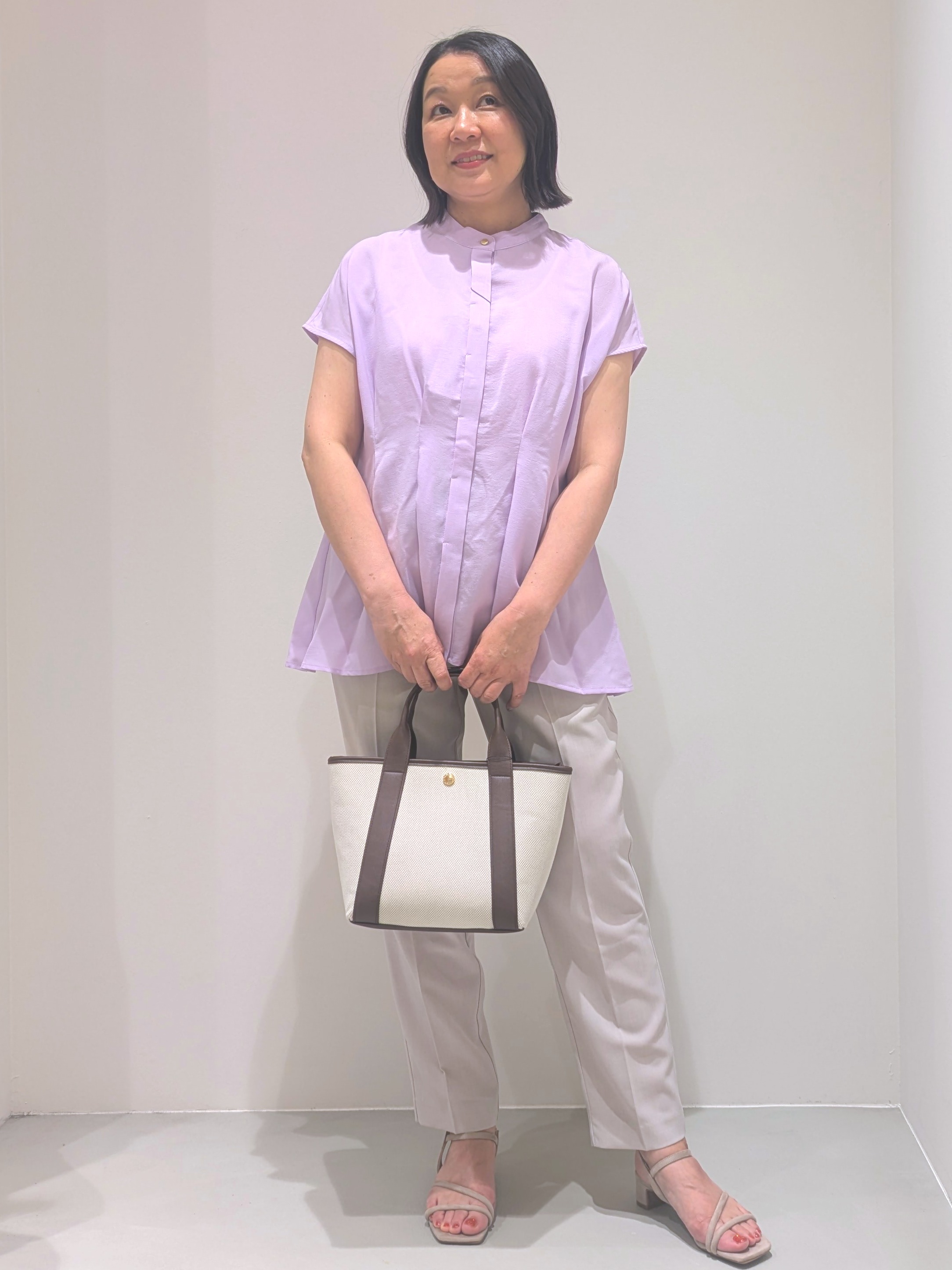 ゆきさんの「OPAQUE.CLIP｜【接触冷感／吸水速乾】リネンライク タックフレンチスリーブブラウス《洗濯機OK》」を使ったコーディネート