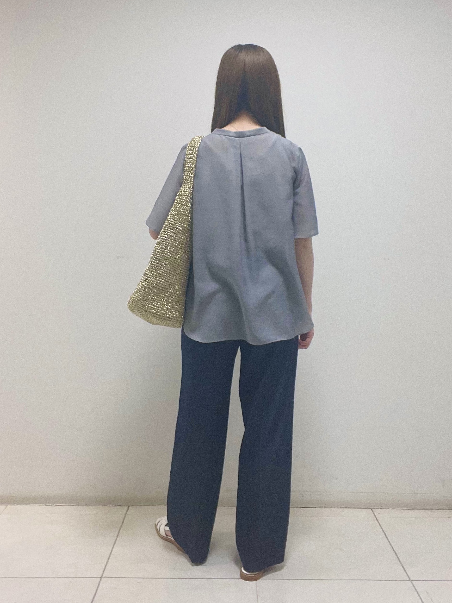 mさんの「INDIVI｜【接触冷感/洗える】シアーシャンブレーピンタックブラウス」を使ったコーディネート