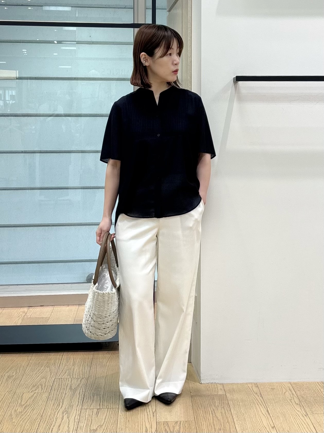asamiさんの「INDIVI｜【接触冷感/洗える】シアーシャンブレーピンタックブラウス」を使ったコーディネート