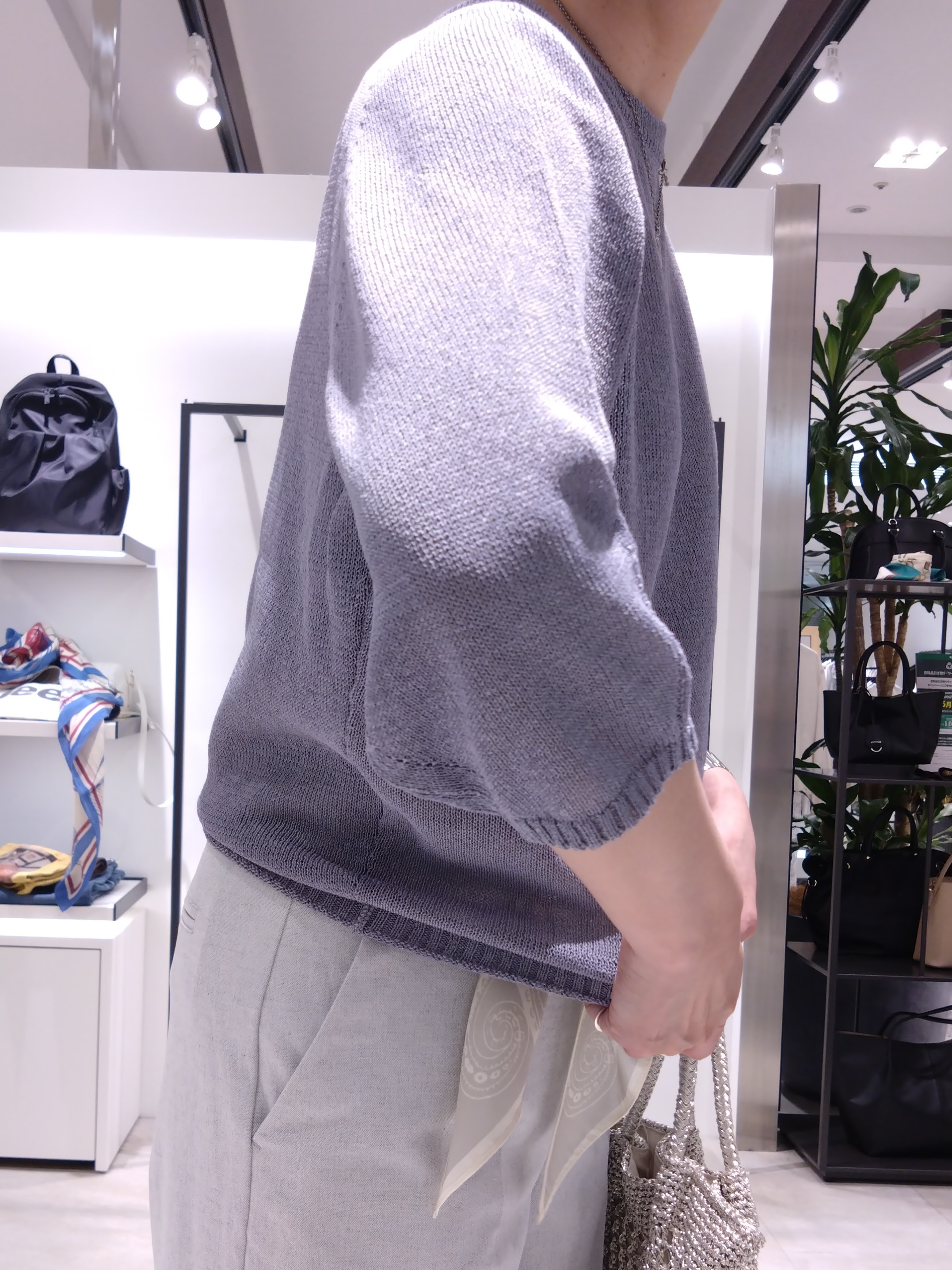 まちこさんの「UNTITLED｜【洗える/ゆったり】クルーネックドライニット」を使ったコーディネート