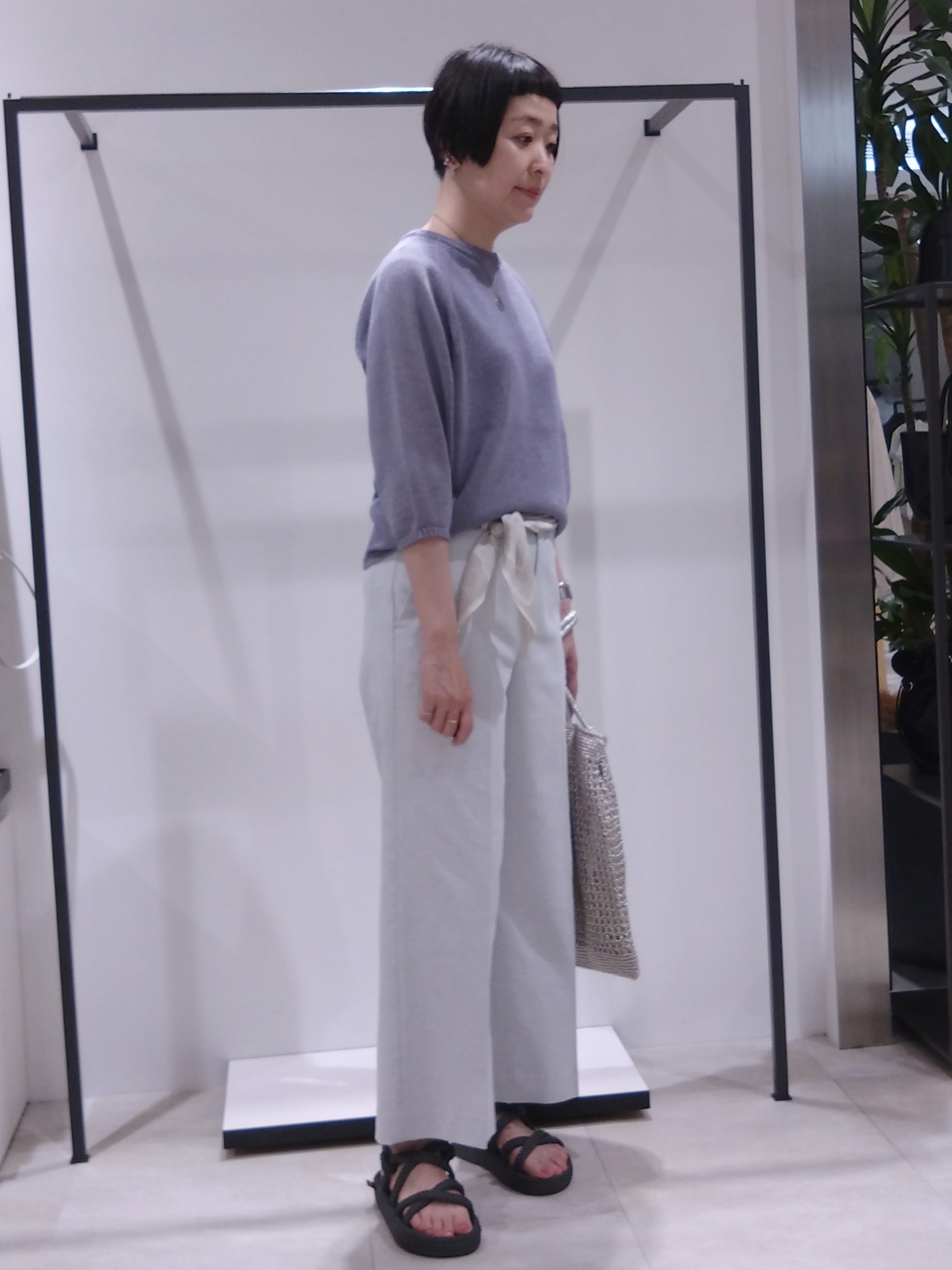 まちこさんの「UNTITLED｜【洗える/ゆったり】クルーネックドライニット」を使ったコーディネート