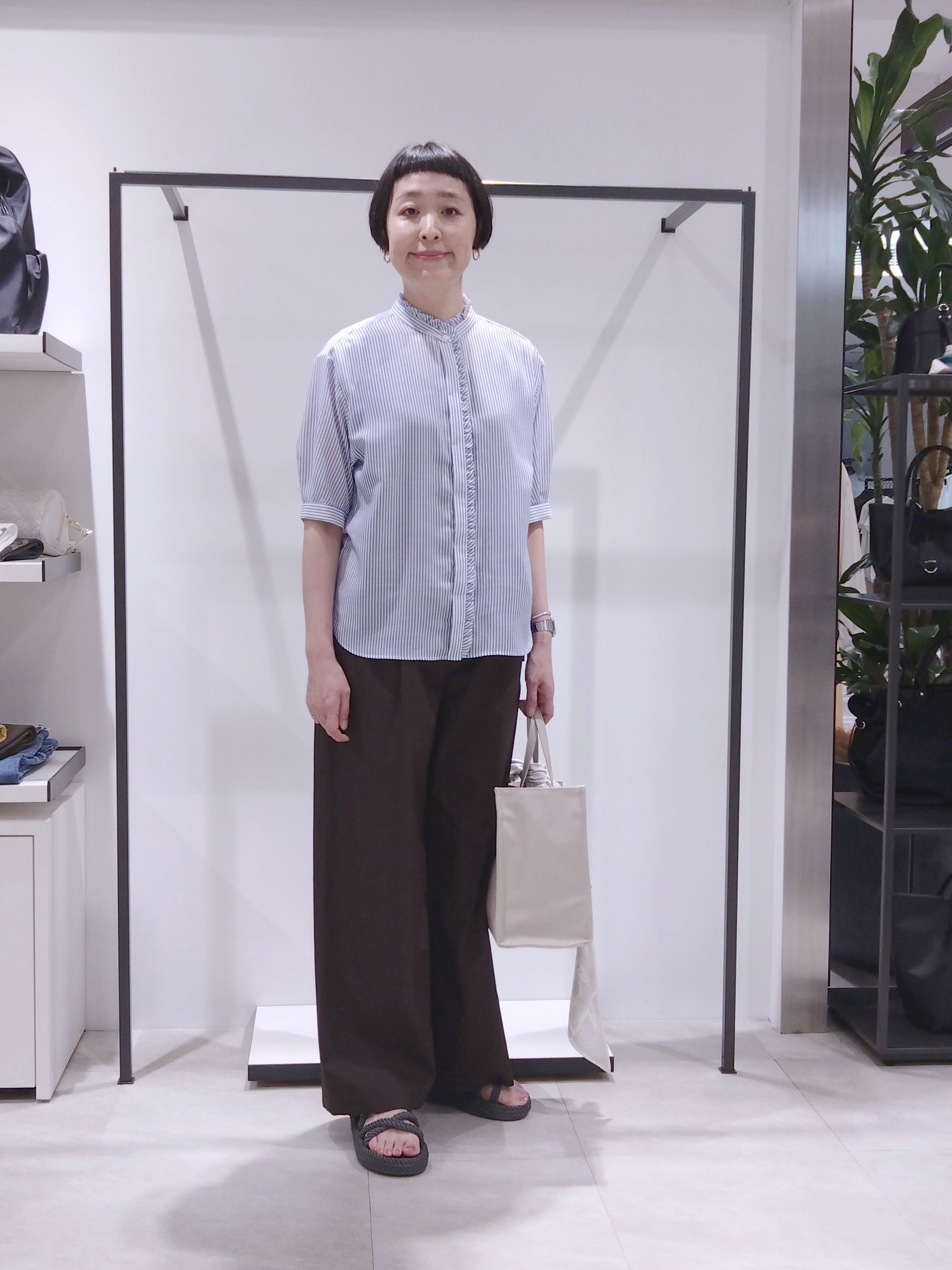 まちこさんの「UNTITLED｜エナメルソフトトート」を使ったコーディネート