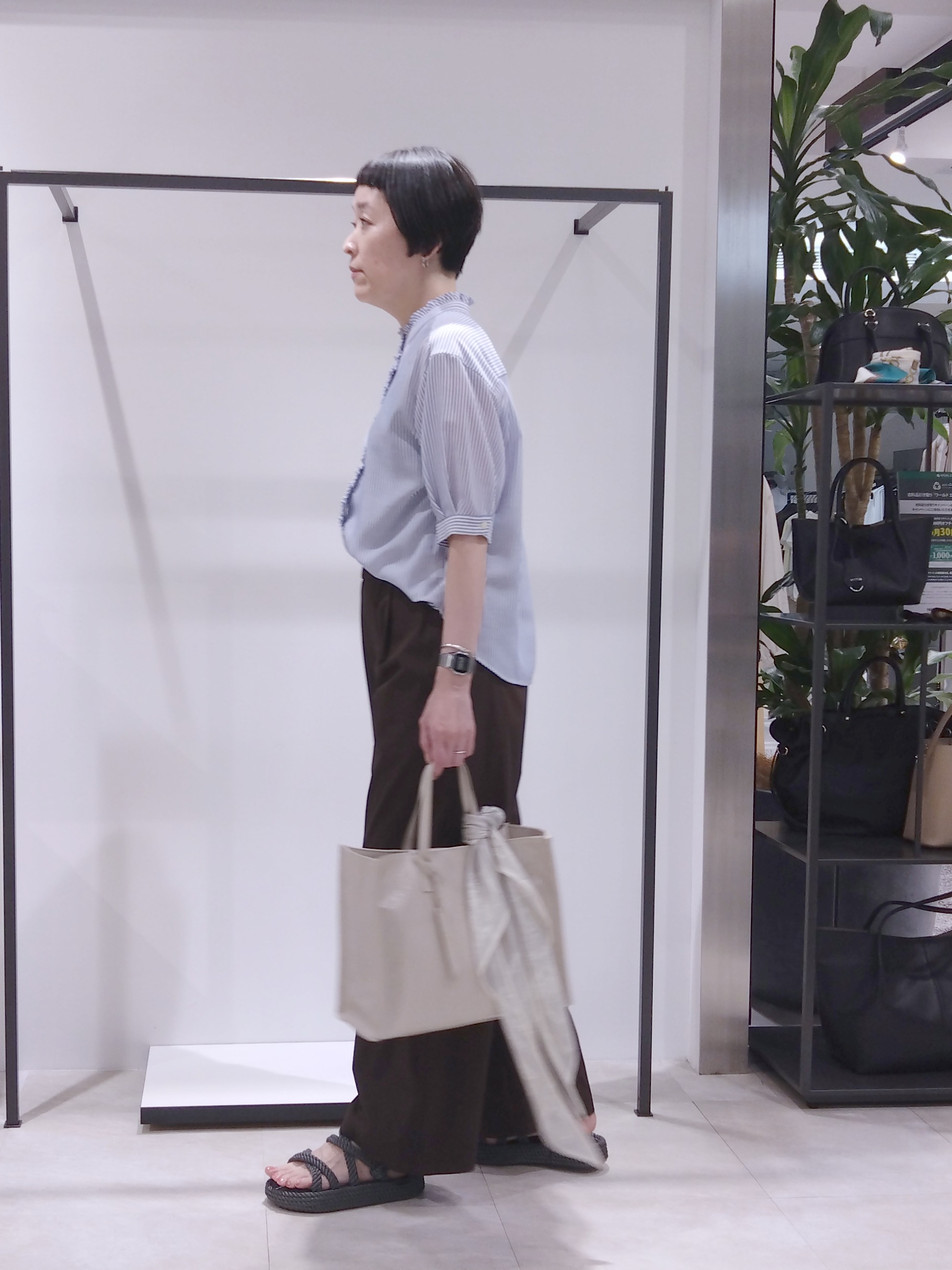 まちこさんの「UNTITLED｜エナメルソフトトート」を使ったコーディネート
