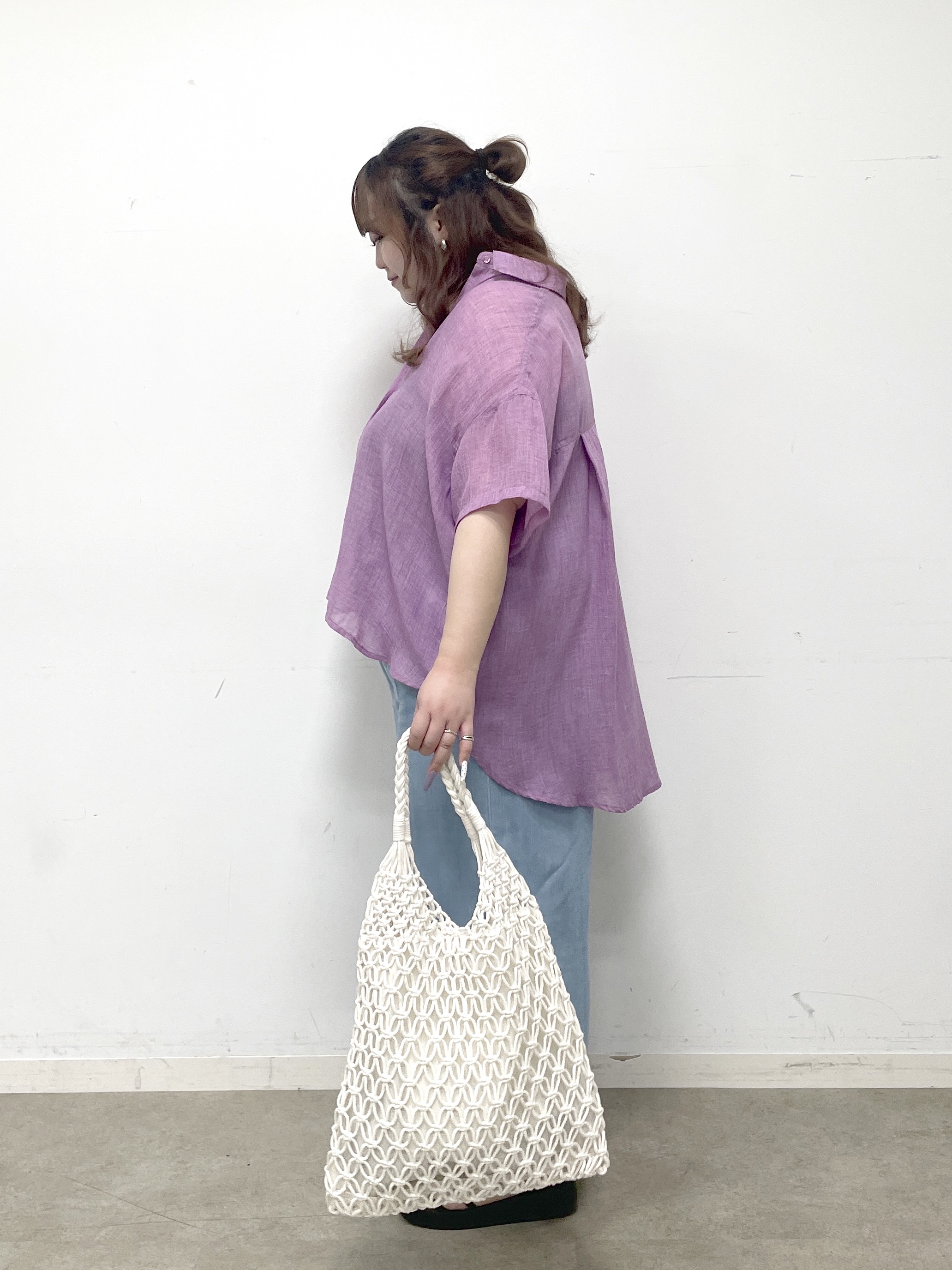 Risaさんの「SHOO･LA･RUE｜ヒップがすっぽり隠れる やわらか5分袖シアーシャツ」を使ったコーディネート