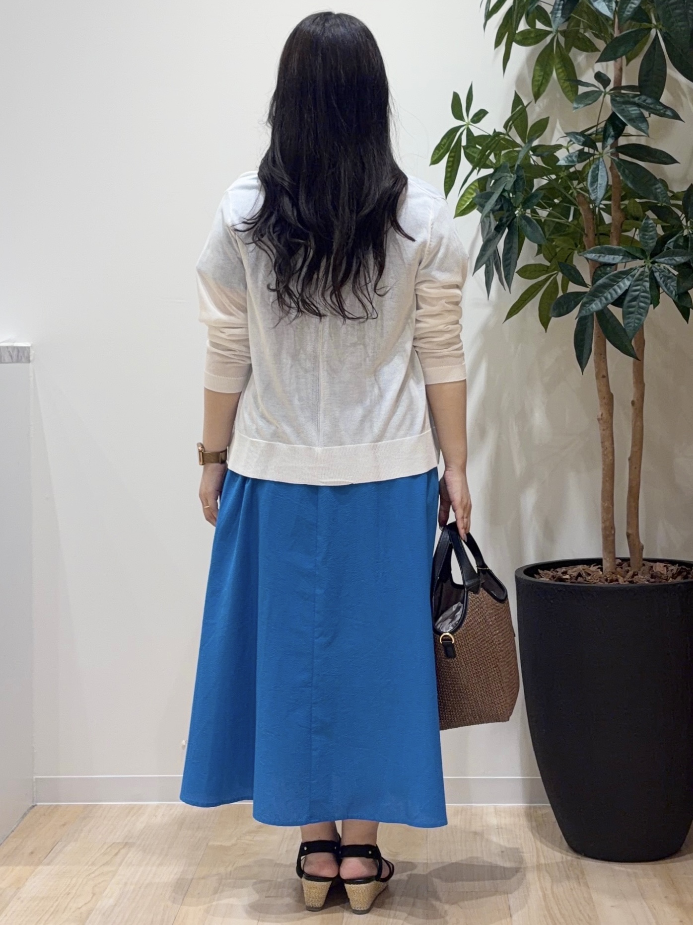 minamiさんの「grove｜高評価！【接触冷感／UVカットetc】ベーシックショートカーディガン」を使ったコーディネート