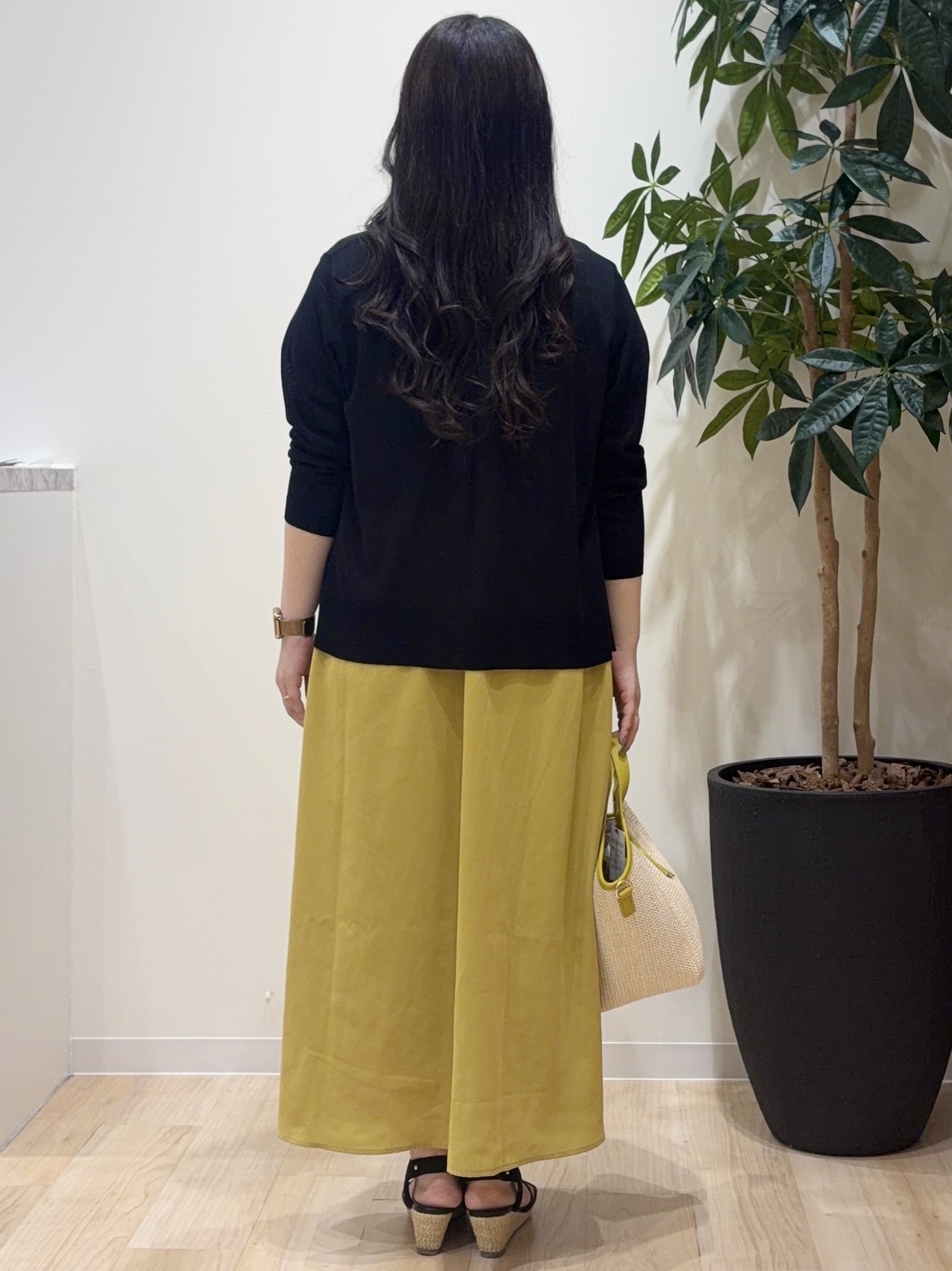 minamiさんの「grove｜高評価！【接触冷感／UVカットetc】ベーシックショートカーディガン」を使ったコーディネート
