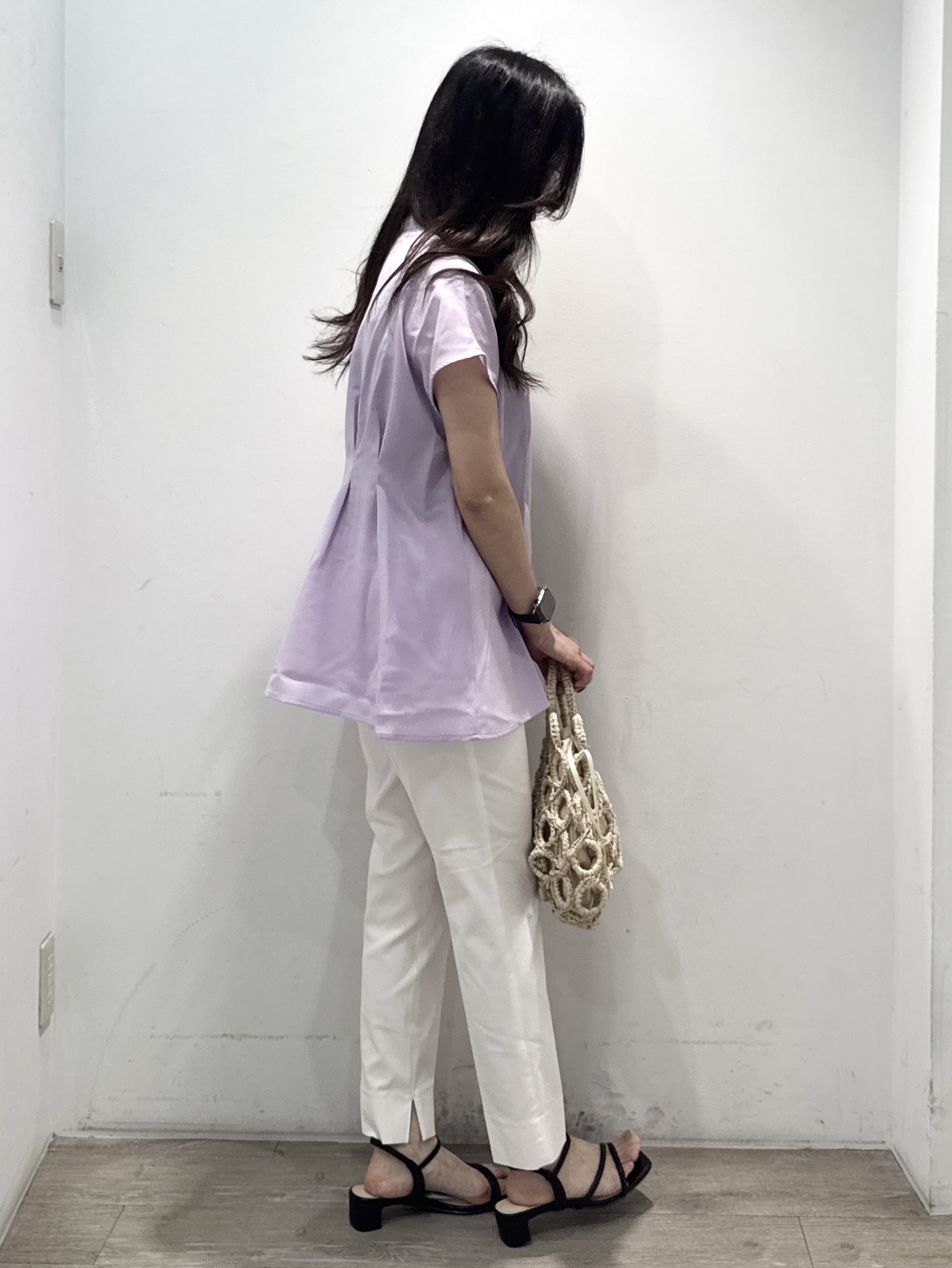 yuicciさんの「OPAQUE.CLIP｜【接触冷感／吸水速乾】リネンライク タックフレンチスリーブブラウス《洗濯機OK》」を使ったコーディネート
