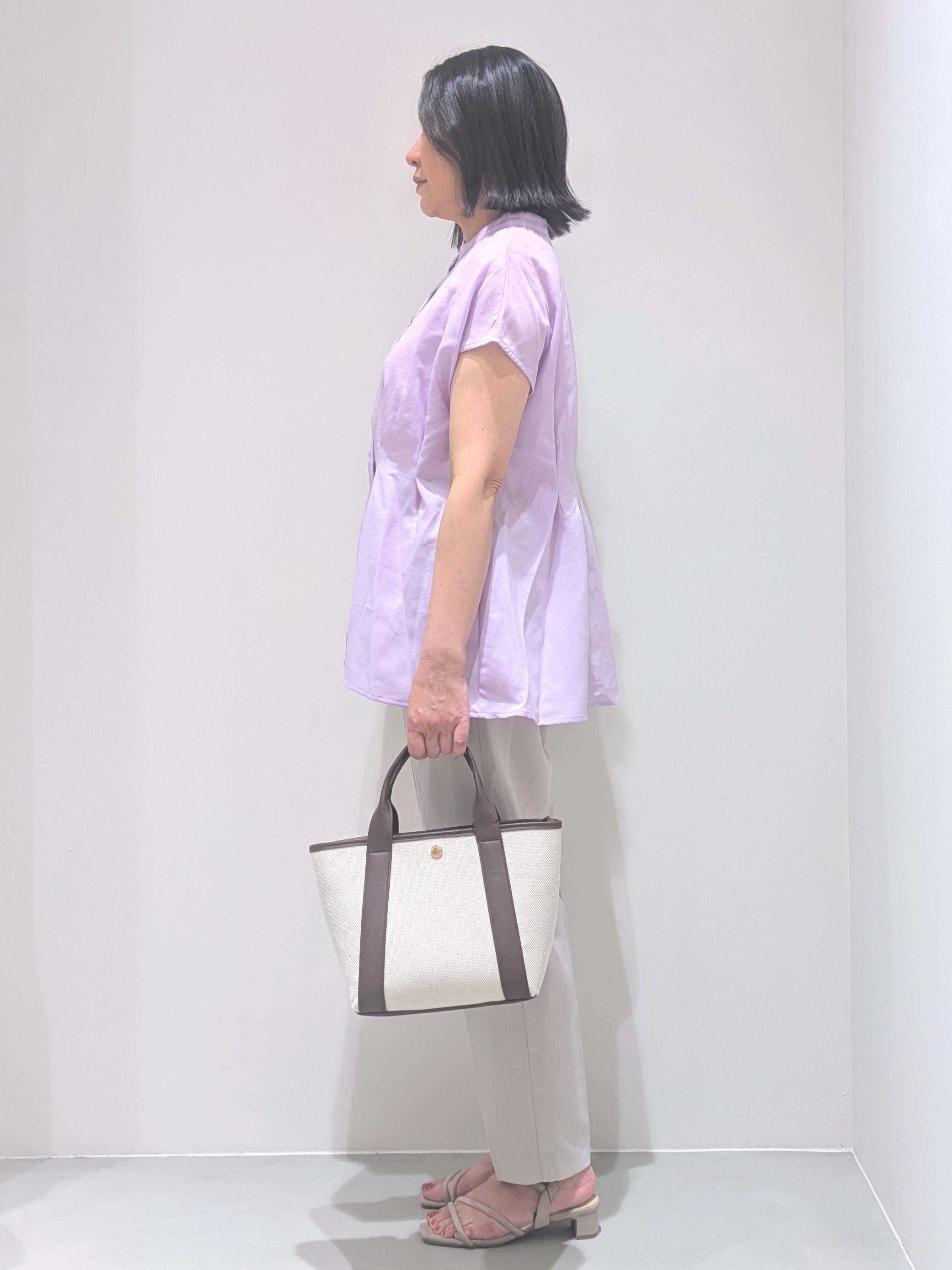 ゆきさんの「OPAQUE.CLIP｜【接触冷感／吸水速乾】リネンライク タックフレンチスリーブブラウス《洗濯機OK》」を使ったコーディネート