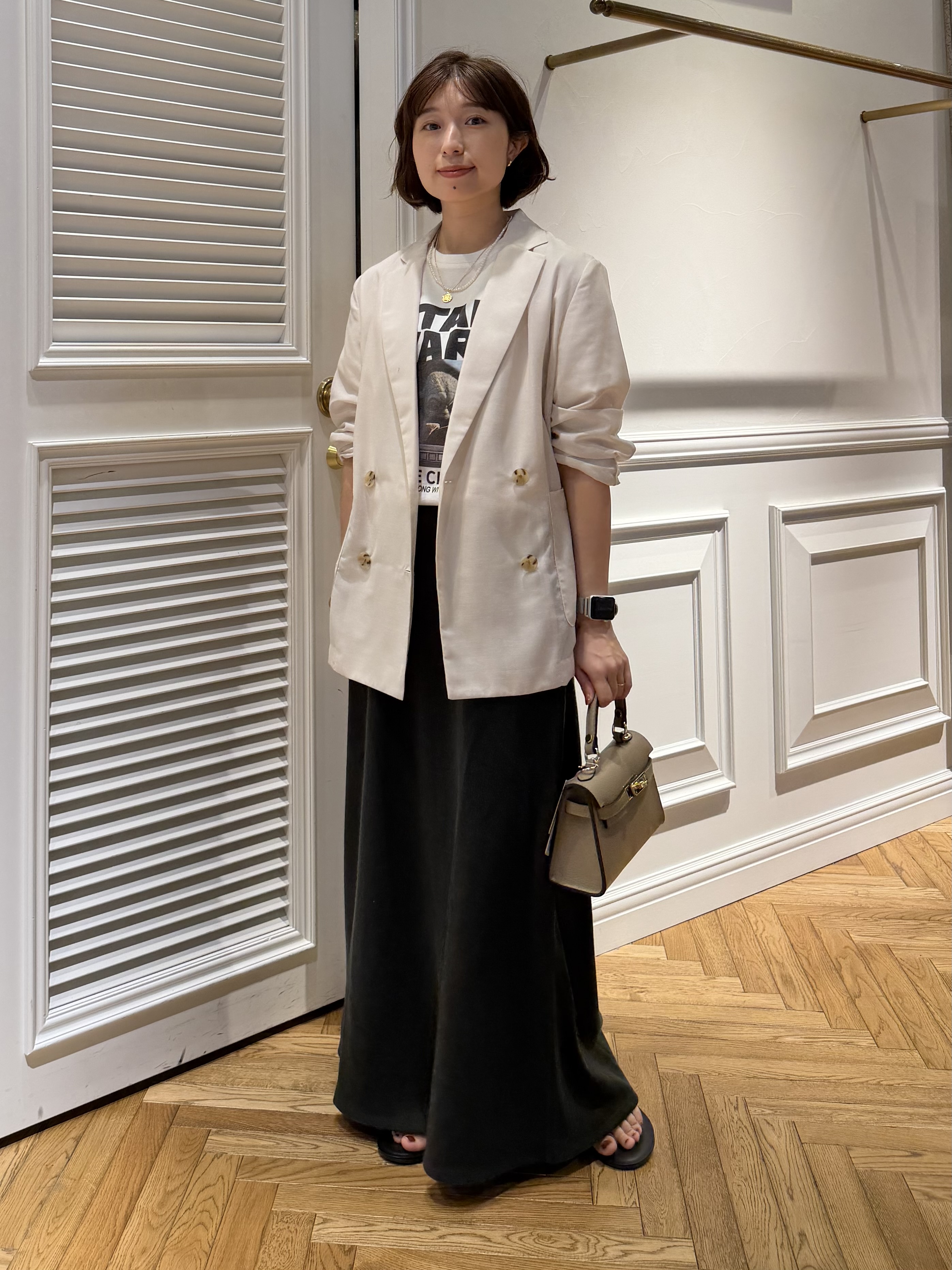 つじ まこさんの「DRESSTERIOR｜【接触冷感】STAR WARS カプセルグローグTシャツ」を使ったコーディネート