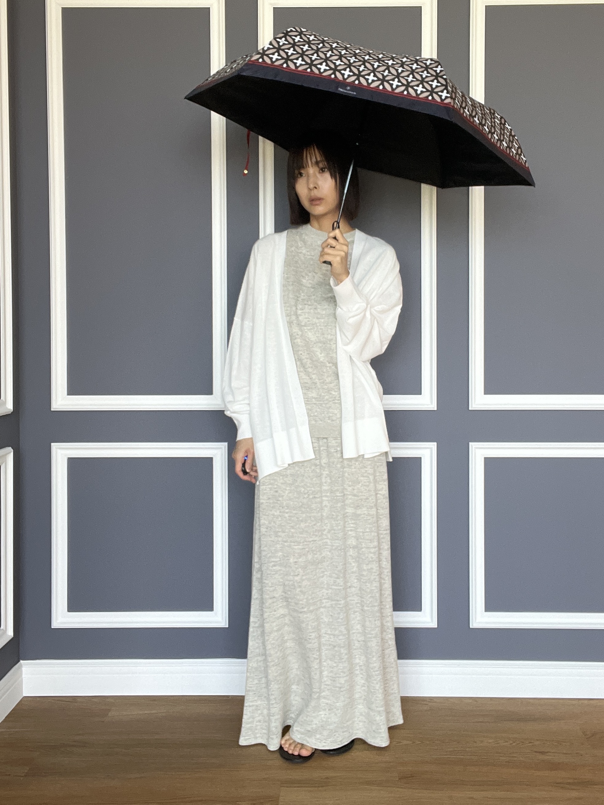 misaさんの「DRESSTERIOR｜【晴雨兼用/UVカット】オーバーラップサークル 折りたたみ傘」を使ったコーディネート