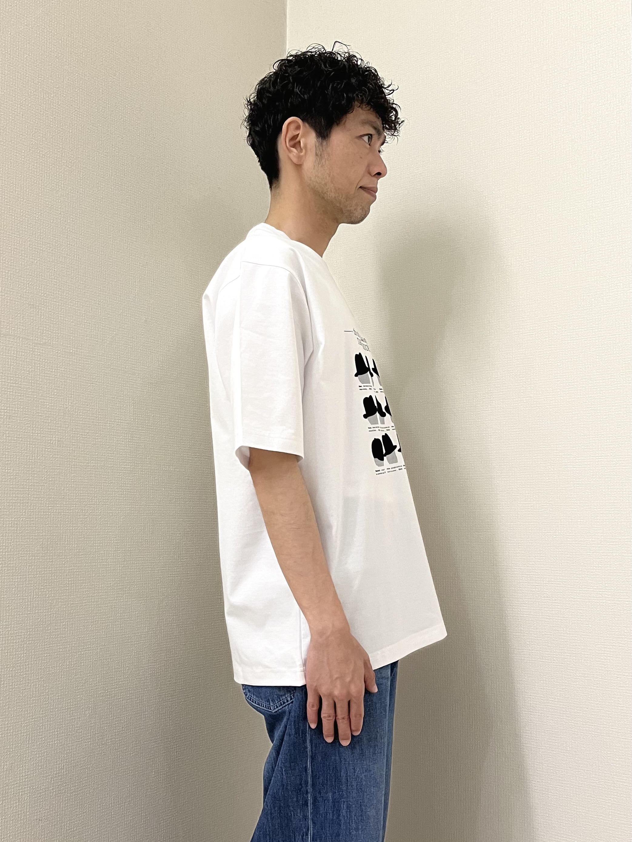 URAさんの「TAKEO KIKUCHI｜【BOWLER HAT LABEL】クールデオドラントジャージ ハットスタイルス 半袖Tシャツ」を使ったコーディネート