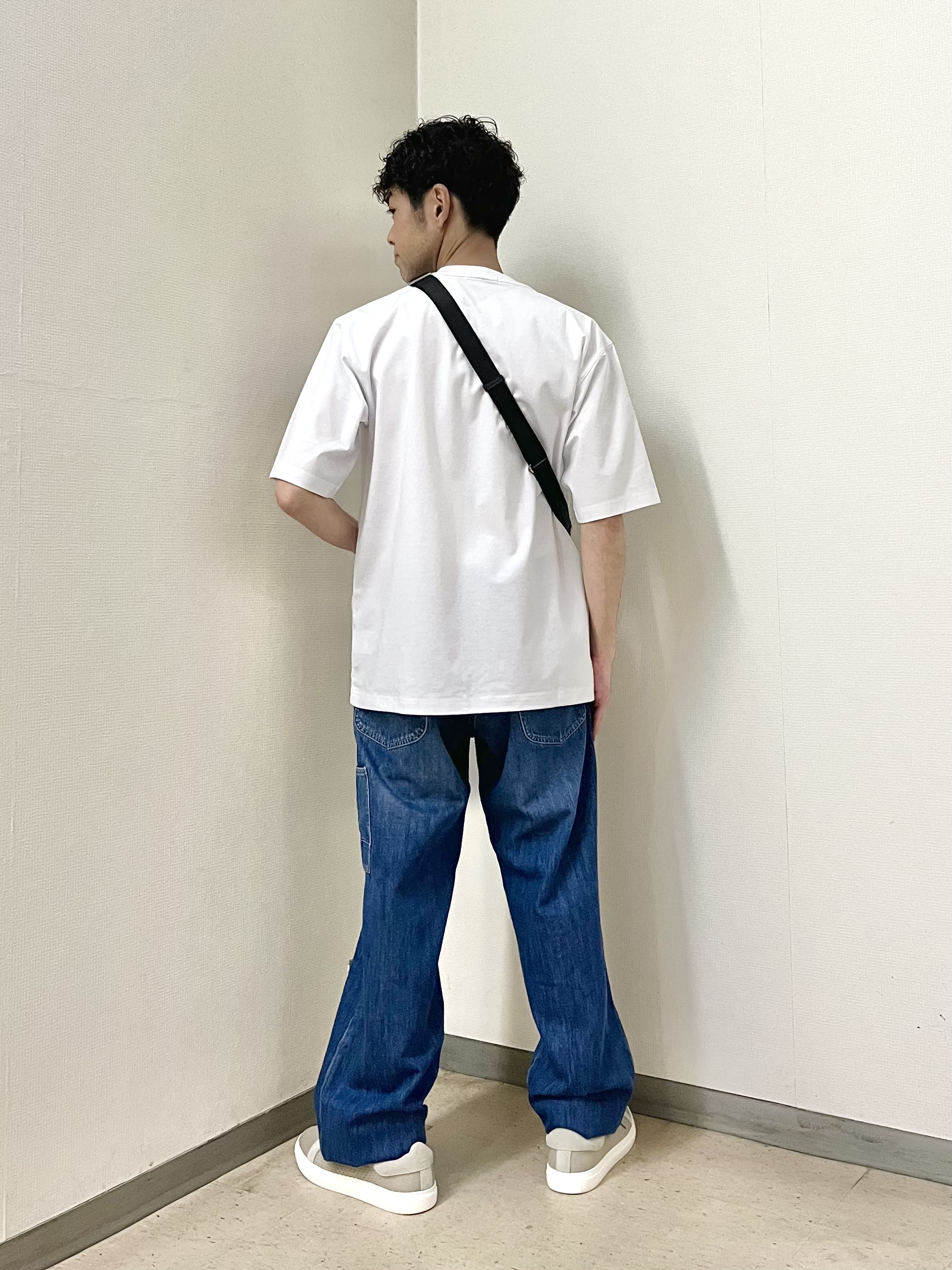 URAさんの「TAKEO KIKUCHI｜【BOWLER HAT LABEL】クールデオドラントジャージ ハットスタイルス 半袖Tシャツ」を使ったコーディネート