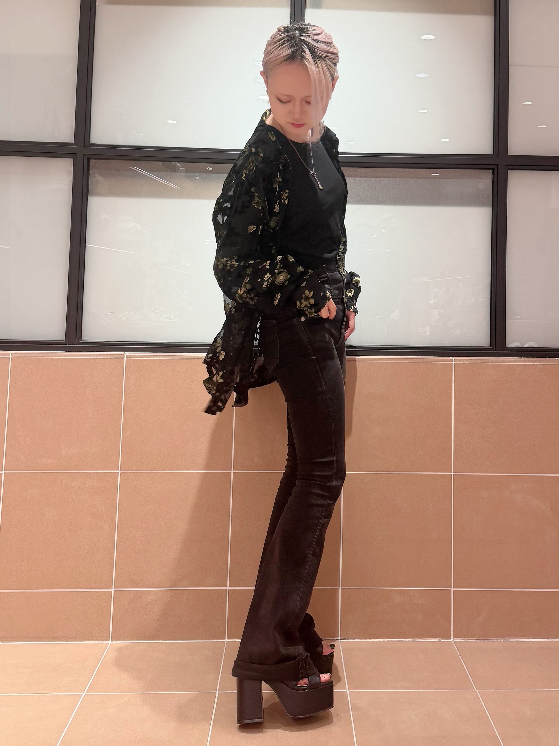 MIGIさんの「ESPERANZA｜ラク盛り厚底サンダルⅢ」を使ったコーディネート