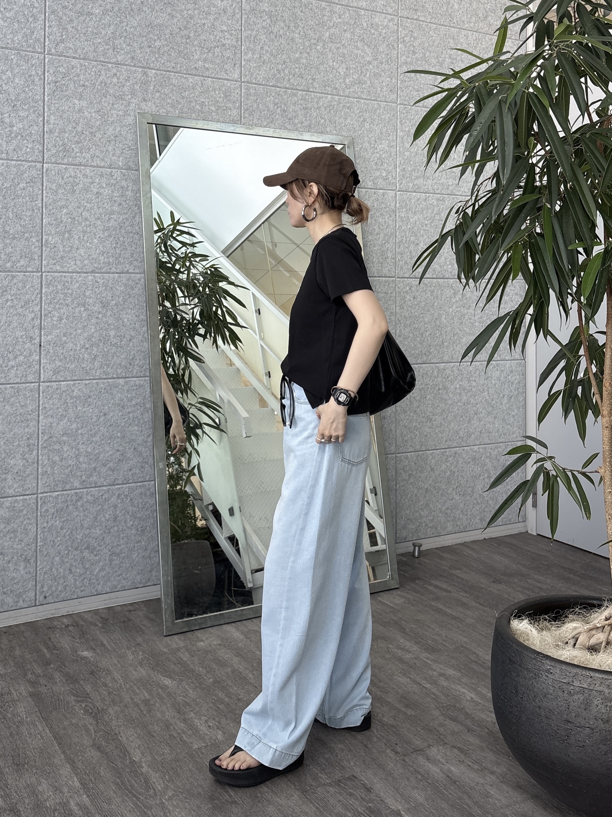kotakiさんの「INDIVI｜3DプリントロゴTシャツ」を使ったコーディネート