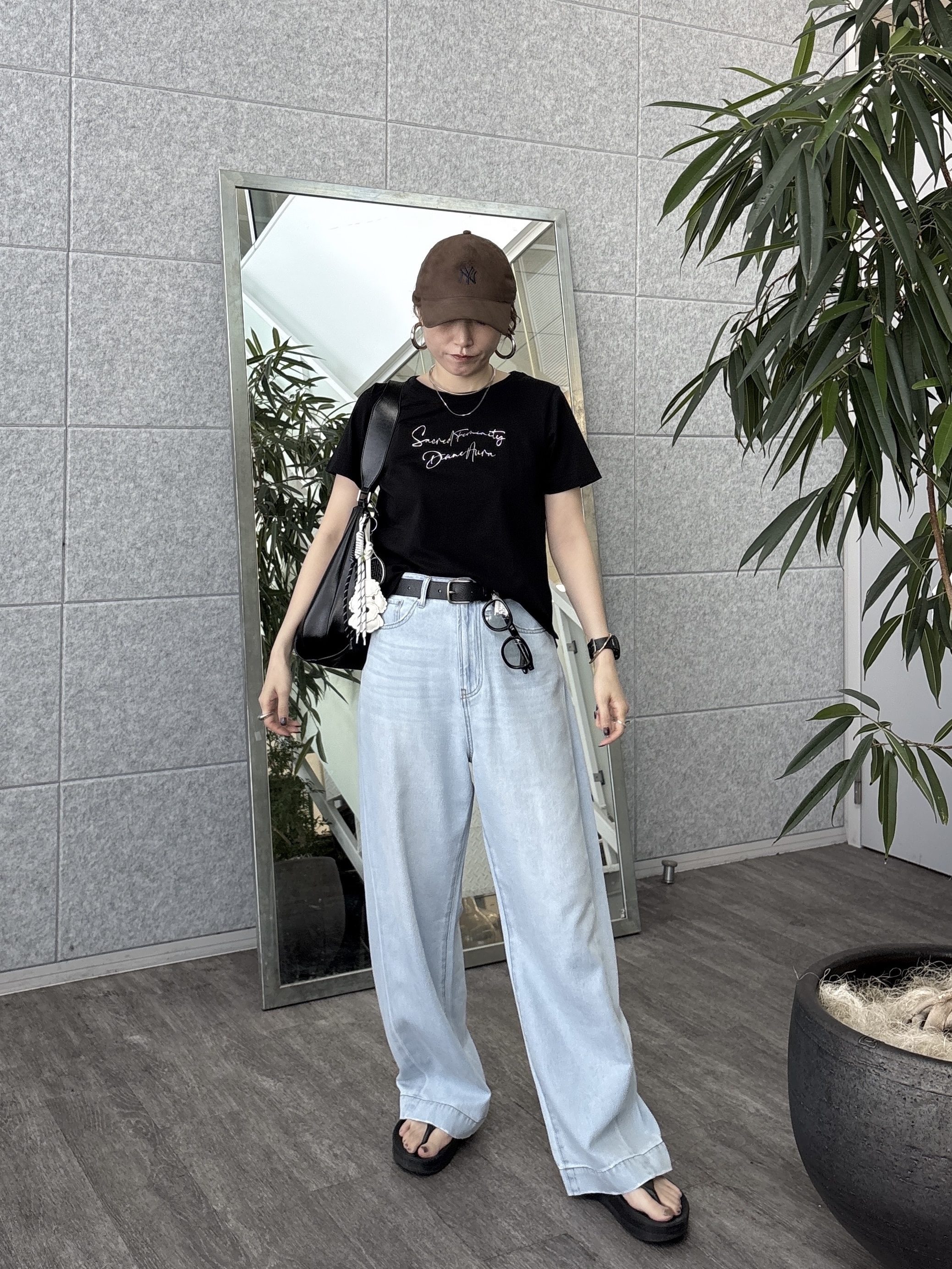 kotakiさんの「INDIVI｜3DプリントロゴTシャツ」を使ったコーディネート