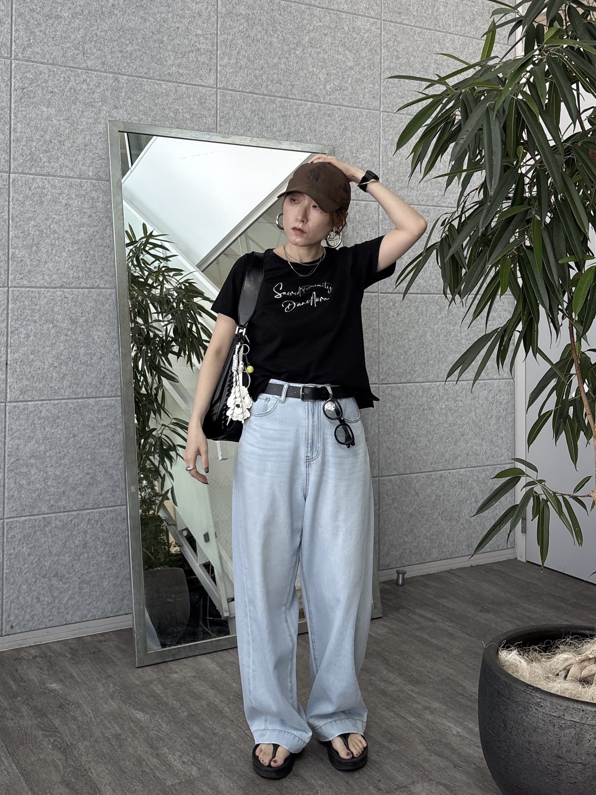kotakiさんの「INDIVI｜3DプリントロゴTシャツ」を使ったコーディネート