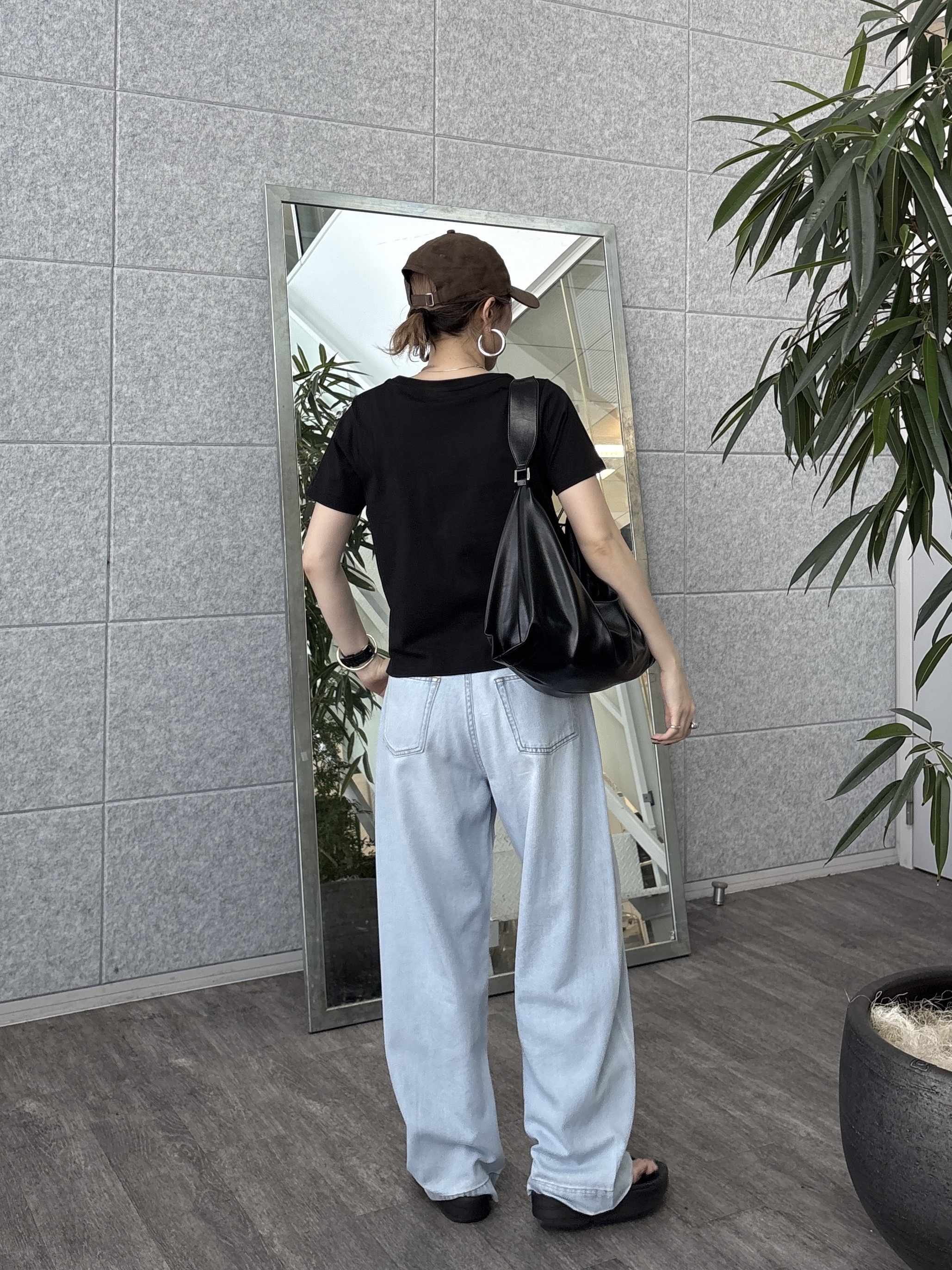 kotakiさんの「INDIVI｜3DプリントロゴTシャツ」を使ったコーディネート