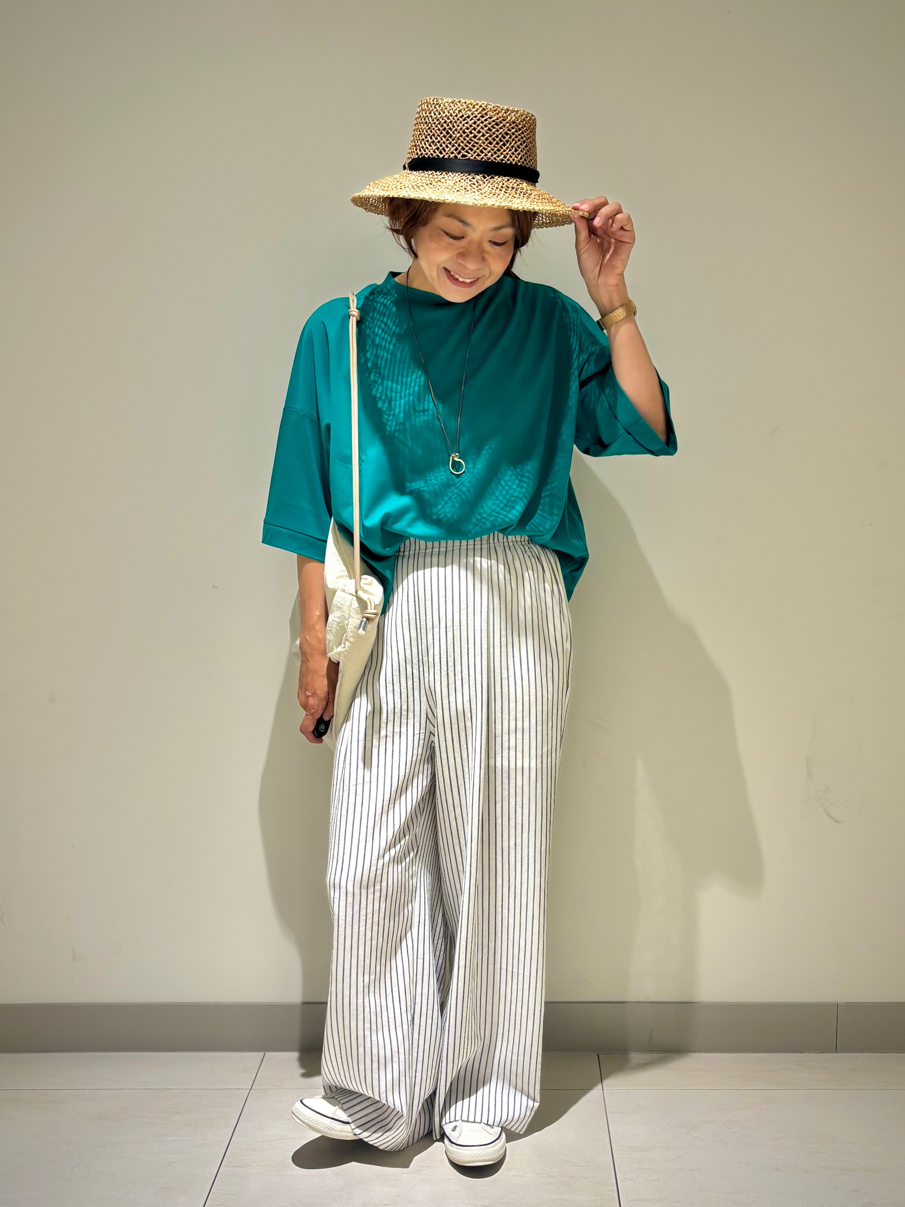 Haruさんの「Dessin｜【新色追加/体型カバー】美光沢カットソーボクシーシルエット」を使ったコーディネート