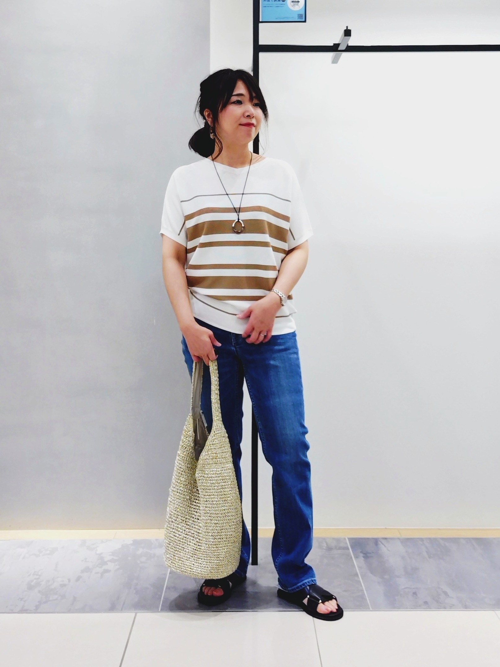 TOMOMIさんの「INDIVI｜【洗える／メッシュ素材／SETUP可能】半袖シアージャケット」を使ったコーディネート