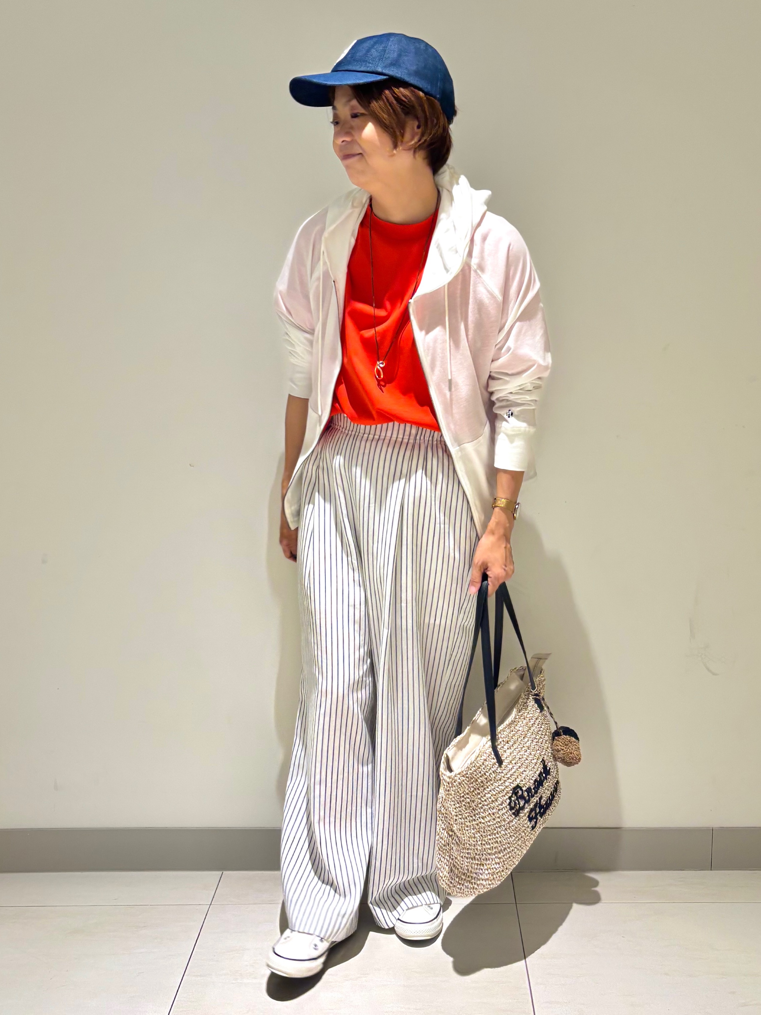 Haruさんの「Dessin｜【新色追加/体型カバー】美光沢カットソーボクシーシルエット」を使ったコーディネート