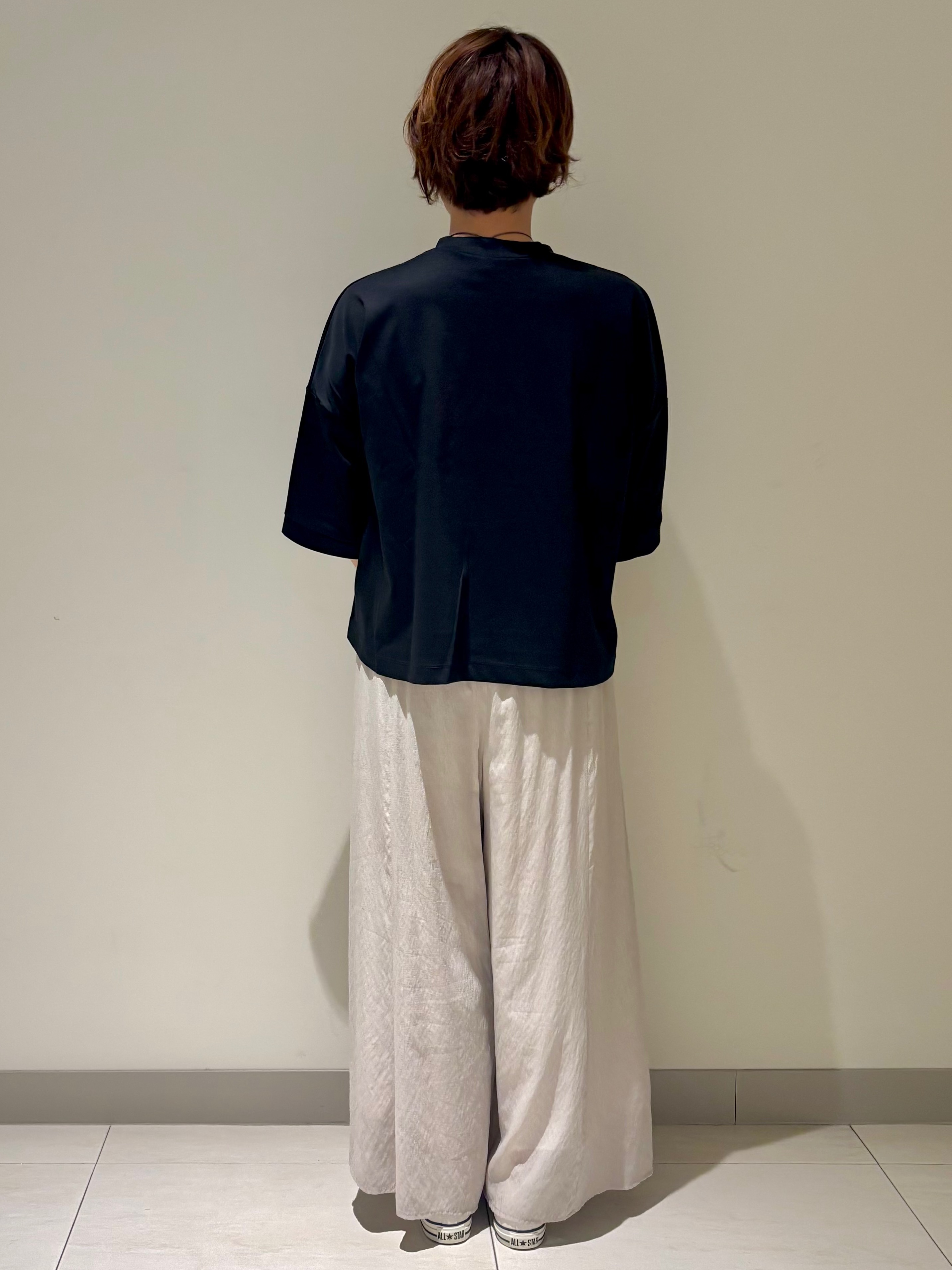 Haruさんの「Dessin｜【新色追加/体型カバー】美光沢カットソーボクシーシルエット」を使ったコーディネート