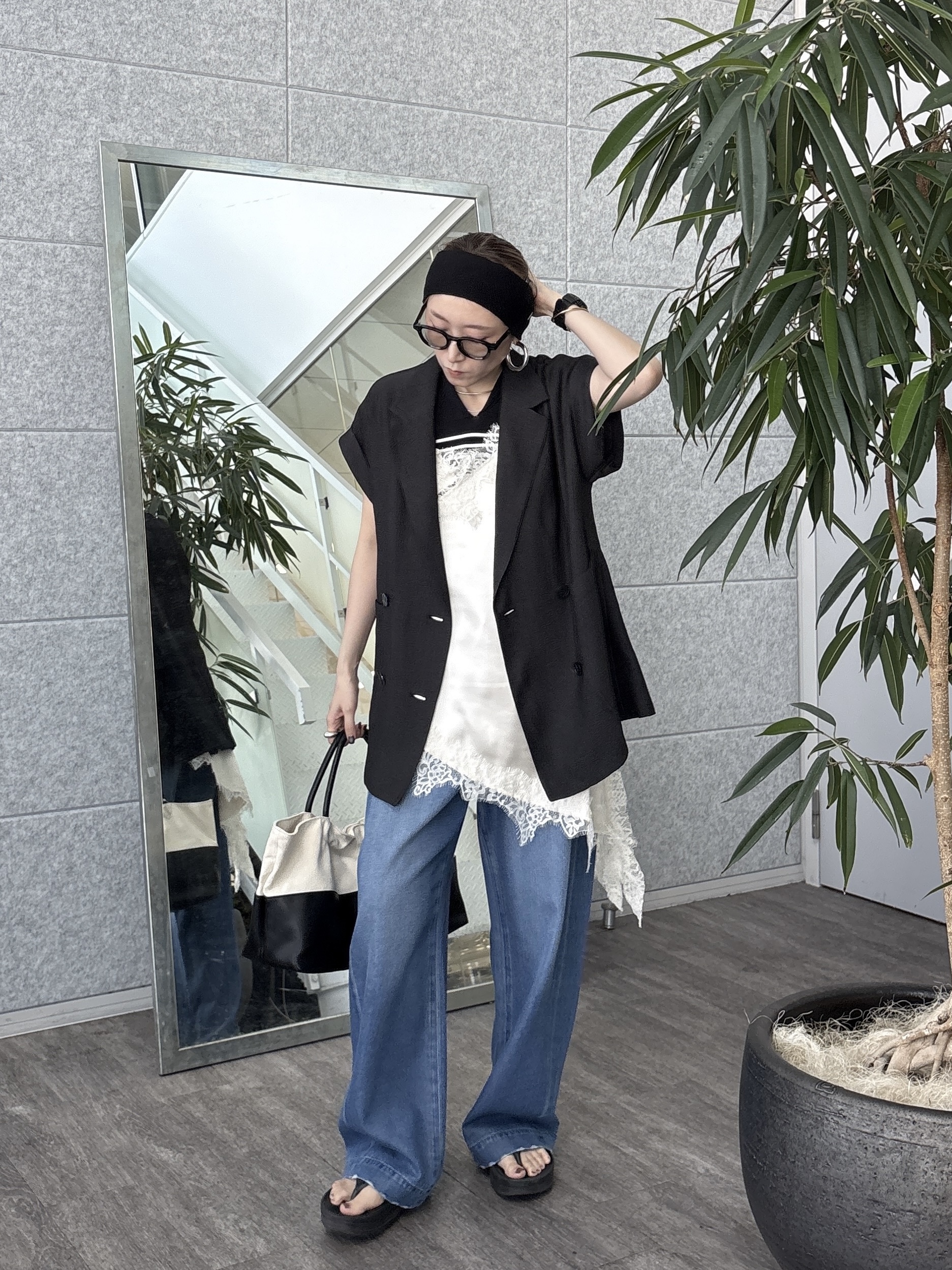 kotakiさんの「INDIVI｜ワッシャーシアーダブルジャケット」を使ったコーディネート
