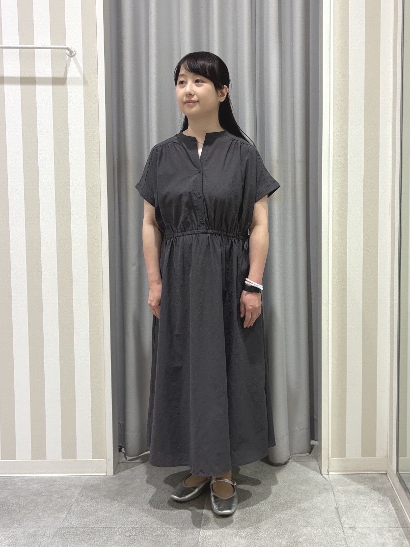 vanseさんの「SHOO･LA･RUE｜【洗濯機可/UV/アンチピリング/S-LL】いろいろボタンが華やか クルーネックカーディガン」を使ったコーディネート