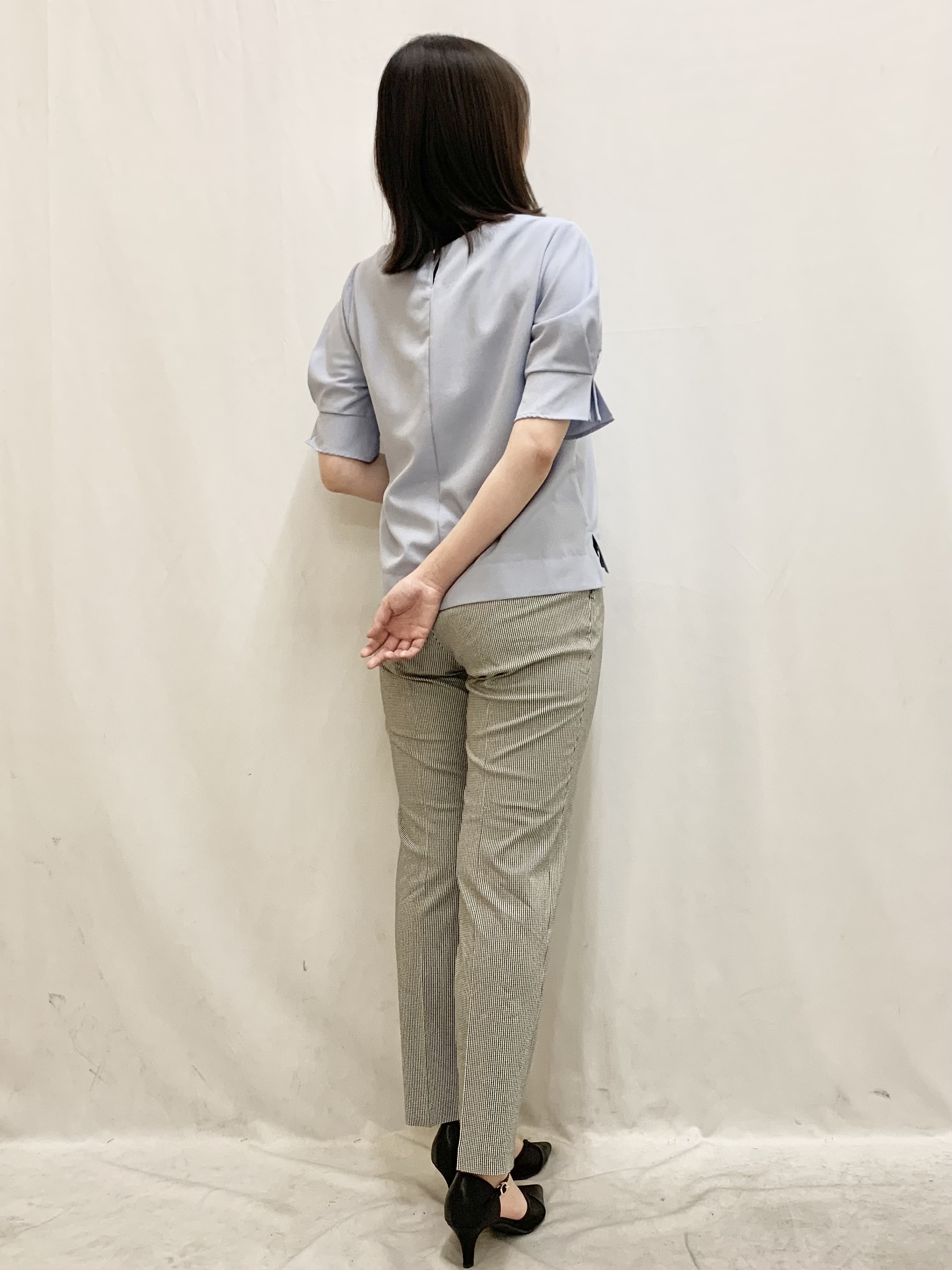 kasumiさんの「index｜【接触冷感】タックパフスリーブブラウス《吸水速乾／防シワ／洗濯機OK／XS～3L／6col》」を使ったコーディネート