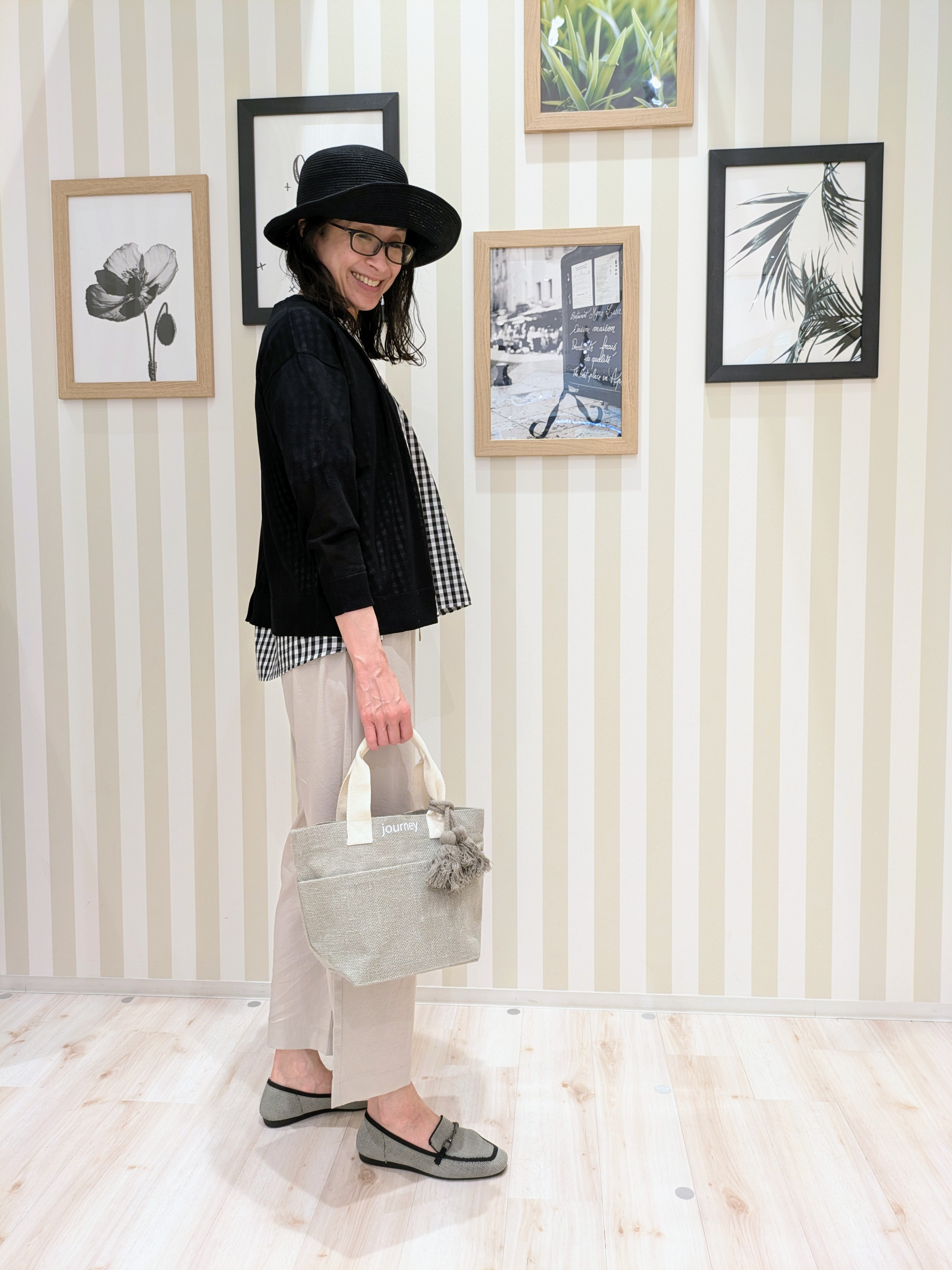 Mikiさんの「SHOO･LA･RUE｜【ひんやり/洗濯機可/S-LL】オンにもオフにも マルチに使えるボタンレスカーディガン」を使ったコーディネート