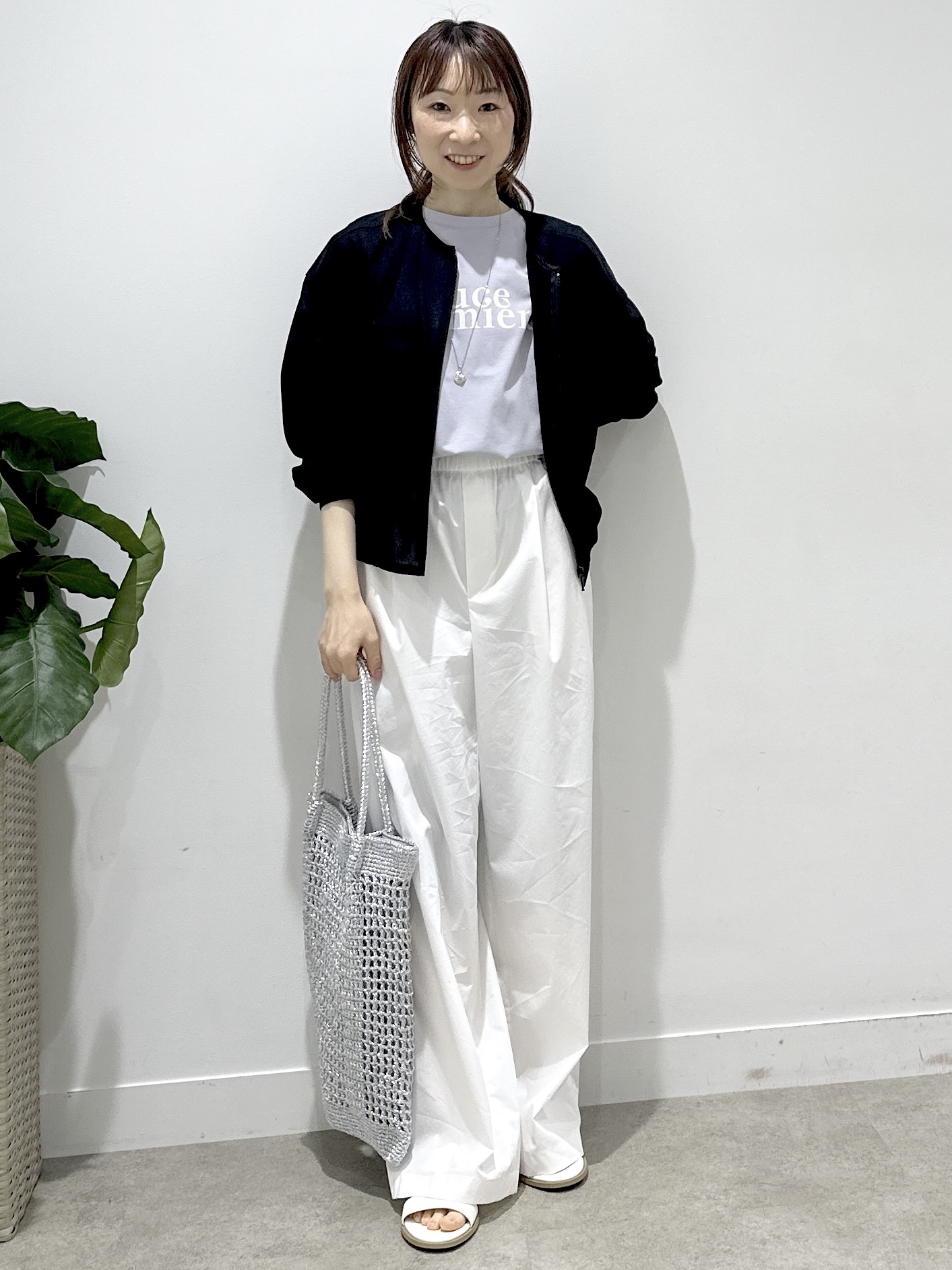 Miwaさんの「UNTITLED｜コットンロゴTシャツ」を使ったコーディネート