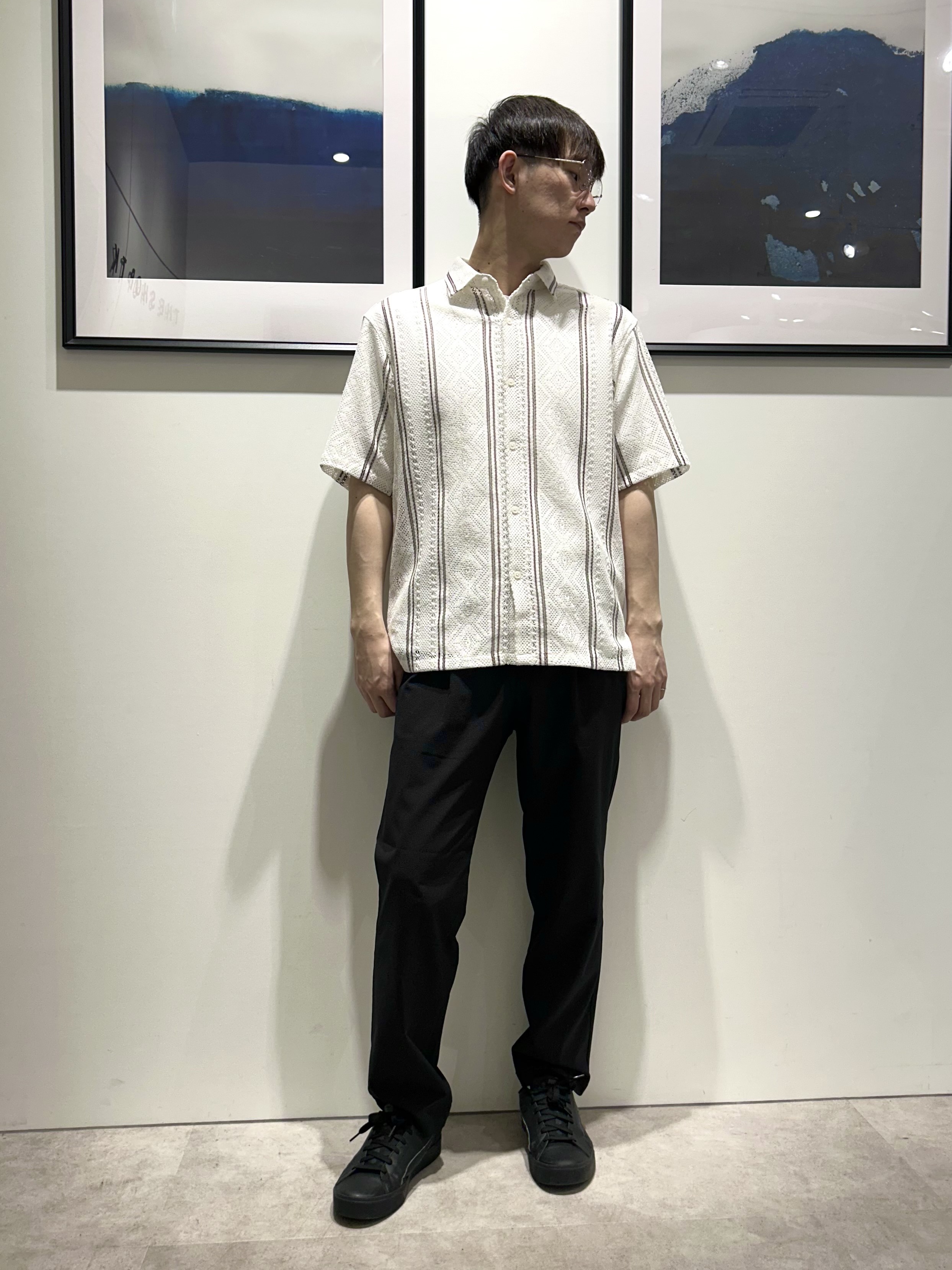 。さんの「THE SHOP TK｜【2点セット】クラフトレース 半袖シャツ＋半袖Tシャツ」を使ったコーディネート