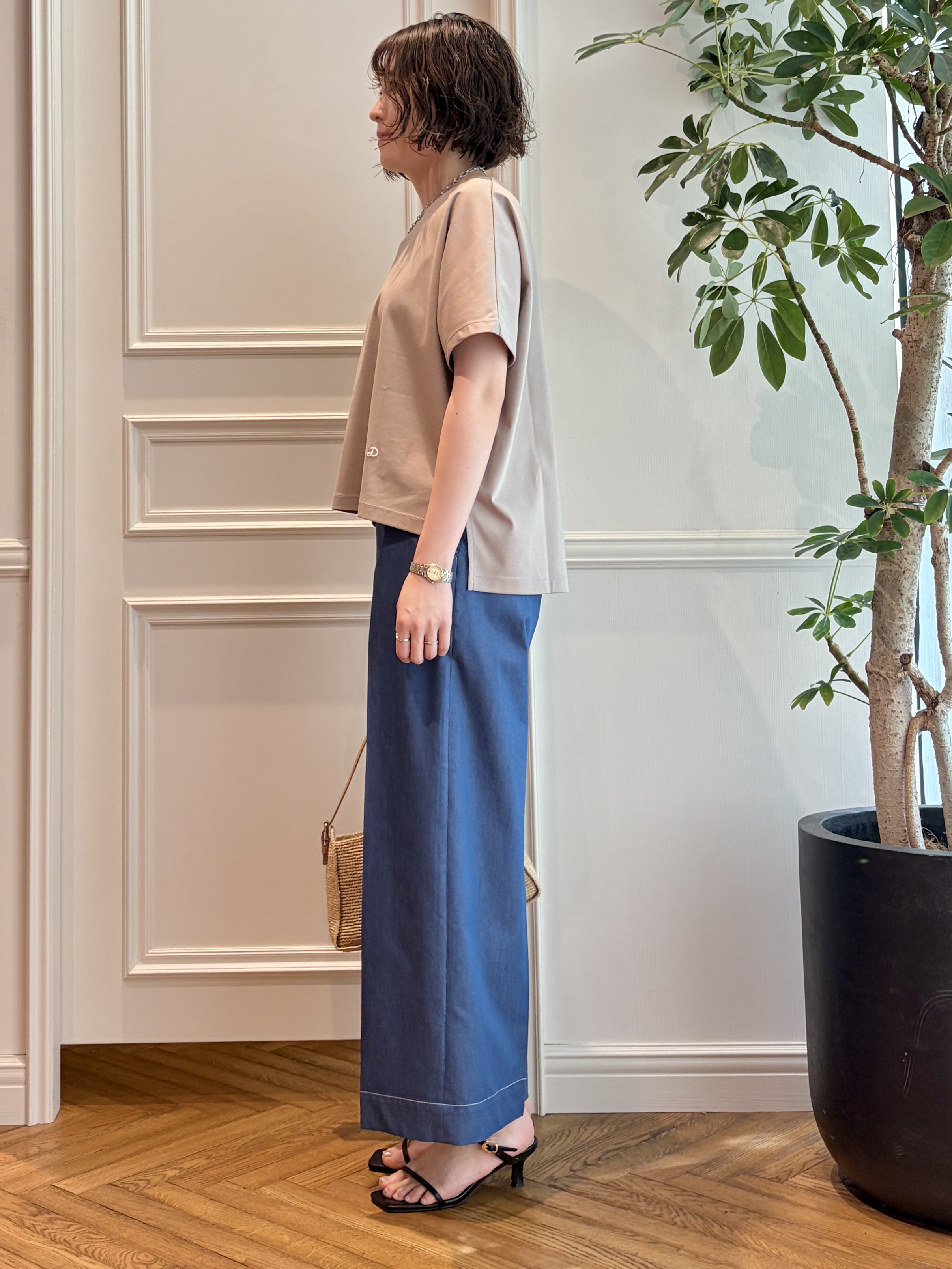 nakaoさんの「DRESSTERIOR｜【otonaMUSE5月号掲載】スキニーベルトサンダル」を使ったコーディネート