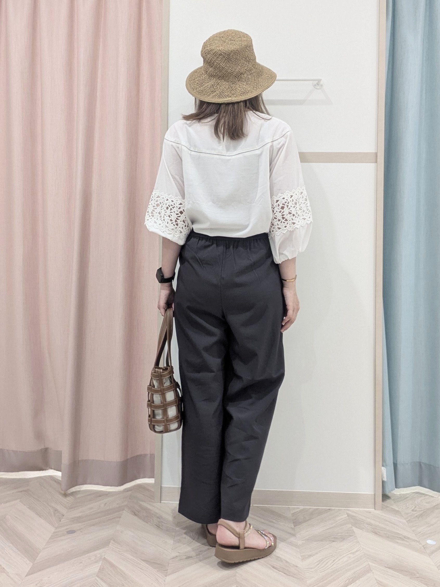 miyuさんの「SHOO･LA･RUE｜【洗濯機可/7分袖】インせず着られる 透かし編み柄が上品な レース切替シャツ」を使ったコーディネート
