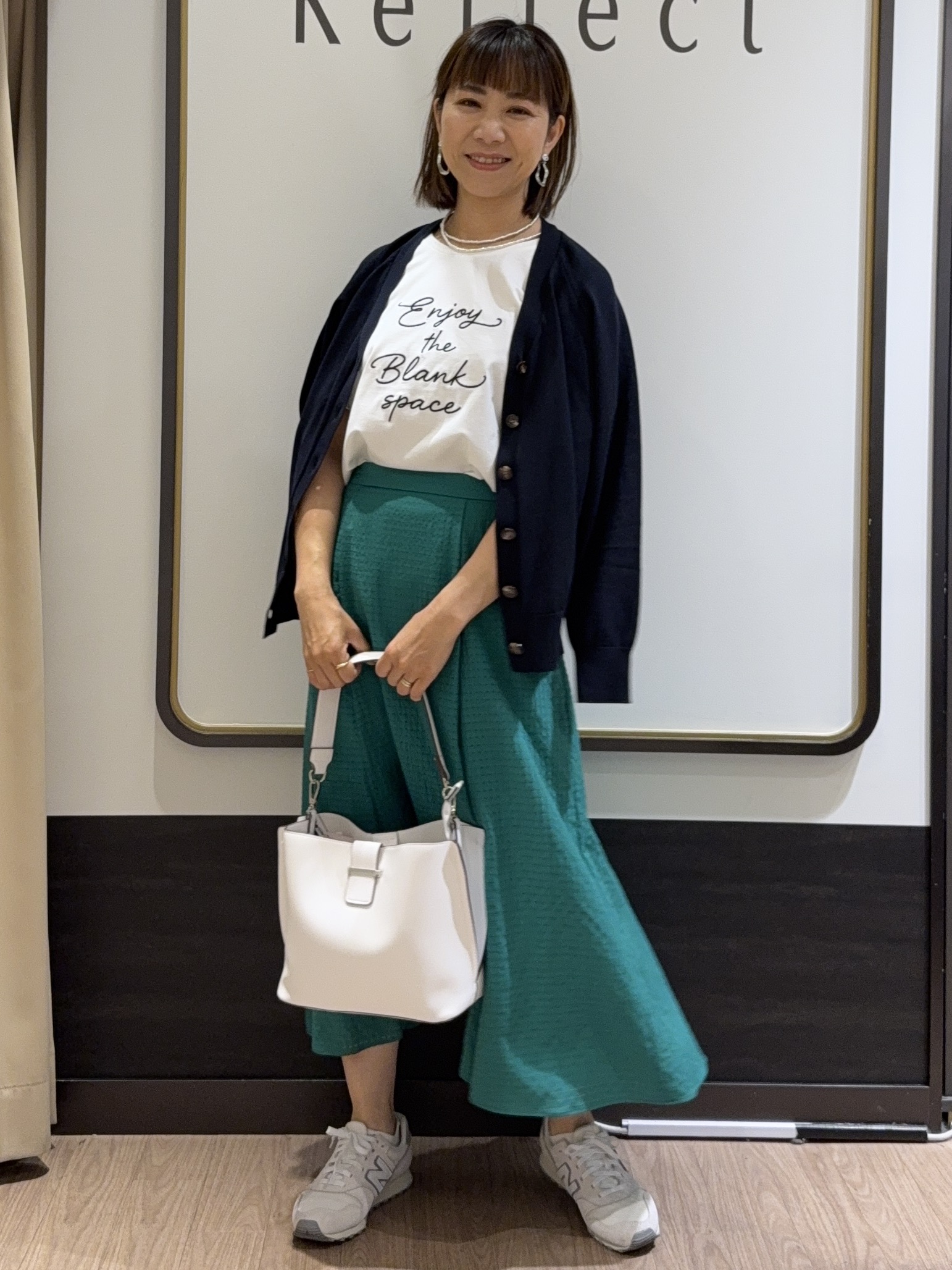 nekoさんの「Reflect｜【接触冷感】ラインアート刺繍Tシャツ」を使ったコーディネート