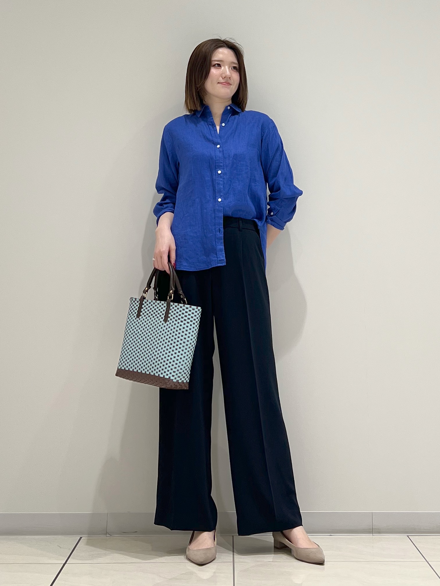 T.Kさんの「INDIVI｜【接触冷感／2WAY】カシュクールリネンシャツ」を使ったコーディネート