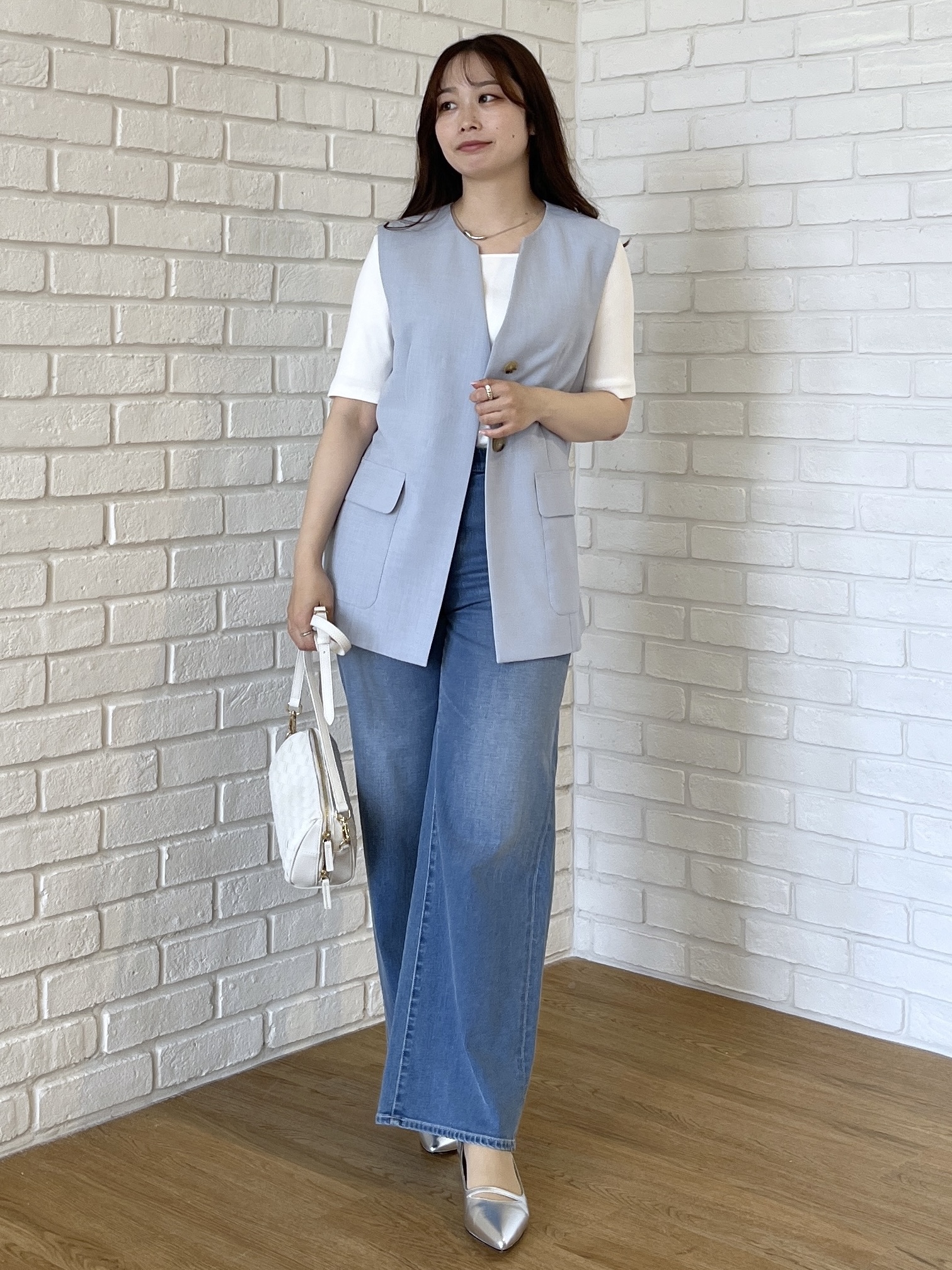 Saekoさんの「UNTITLED｜【セットアップ可/UV/接触冷感】スラブキーネックジレ」を使ったコーディネート