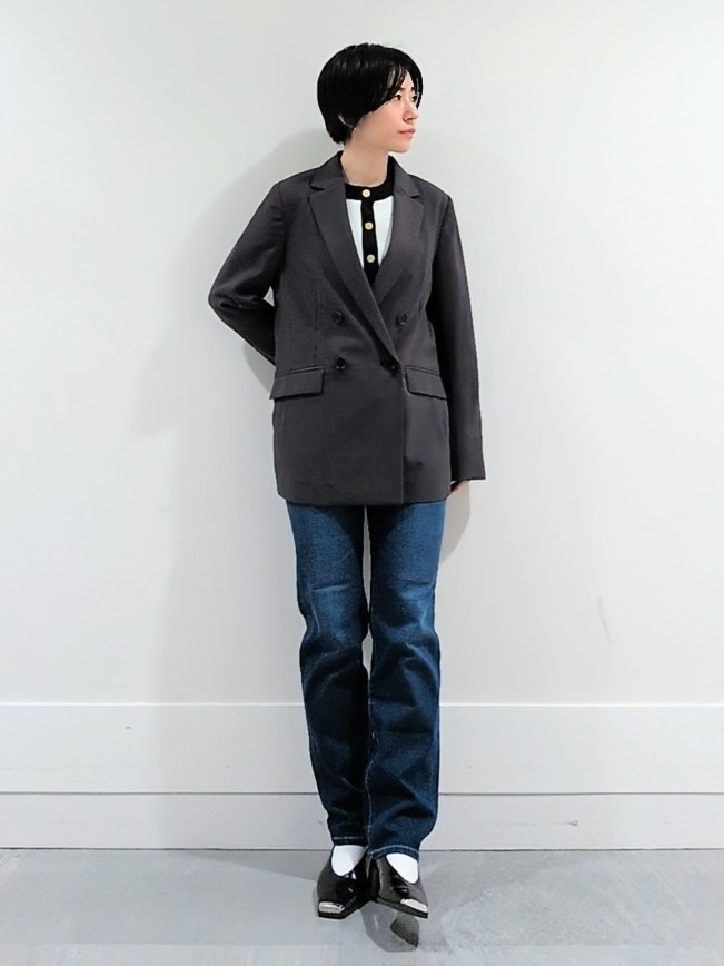 ミズタさんの「UNTITLED｜【新色追加/セットアップ可】エアリー ダブルブレストジャケット」を使ったコーディネート
