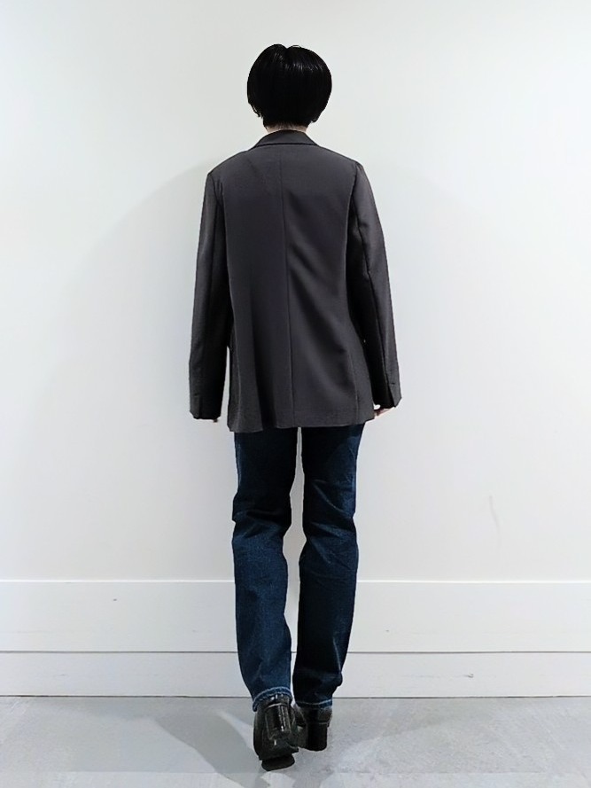 ミズタさんの「UNTITLED｜【新色追加/セットアップ可】エアリー ダブルブレストジャケット」を使ったコーディネート
