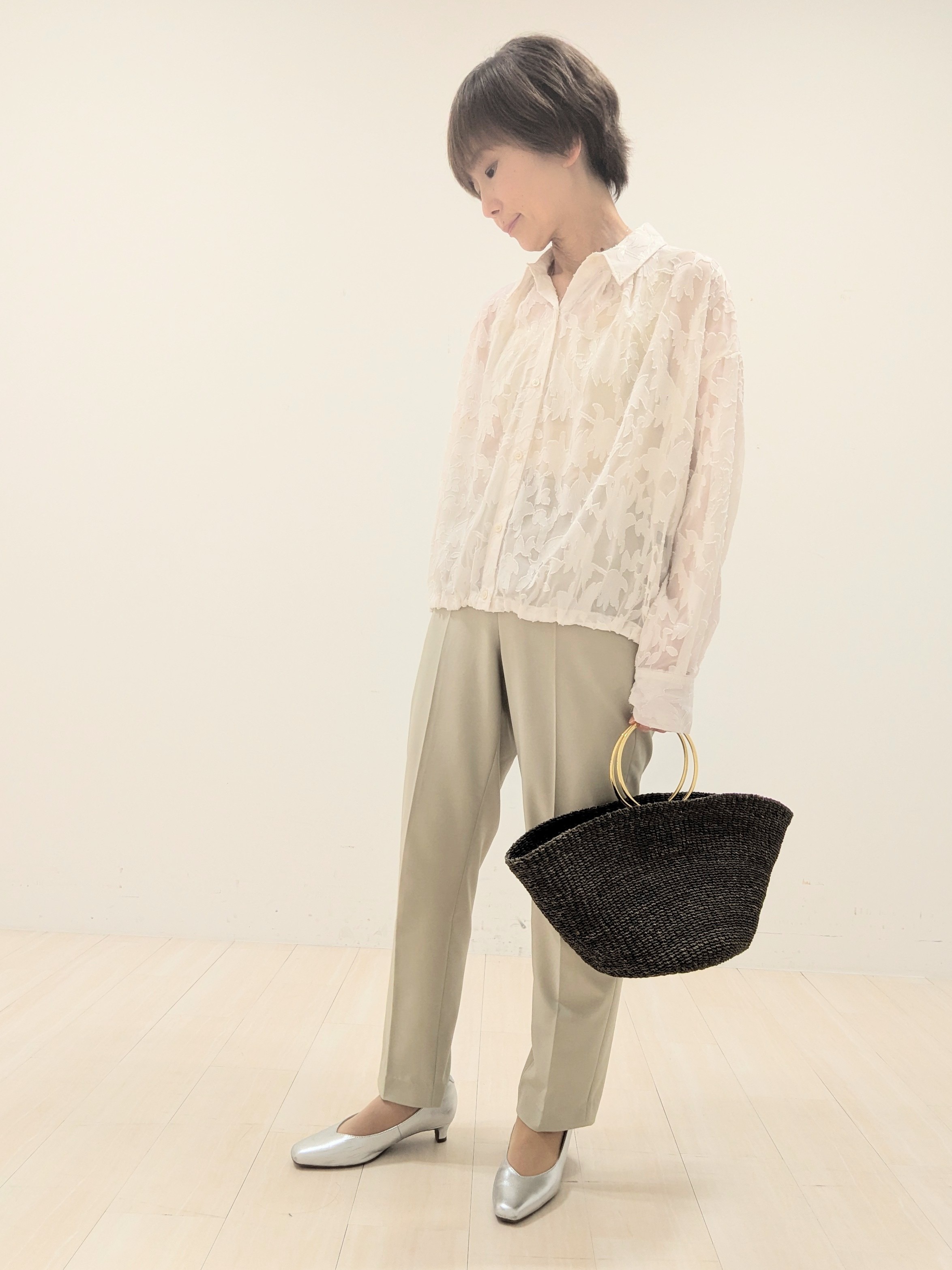 nishiさんの「Reflect｜【選べる2柄／セットアップ可】シャツ衿シアーブラウス」を使ったコーディネート