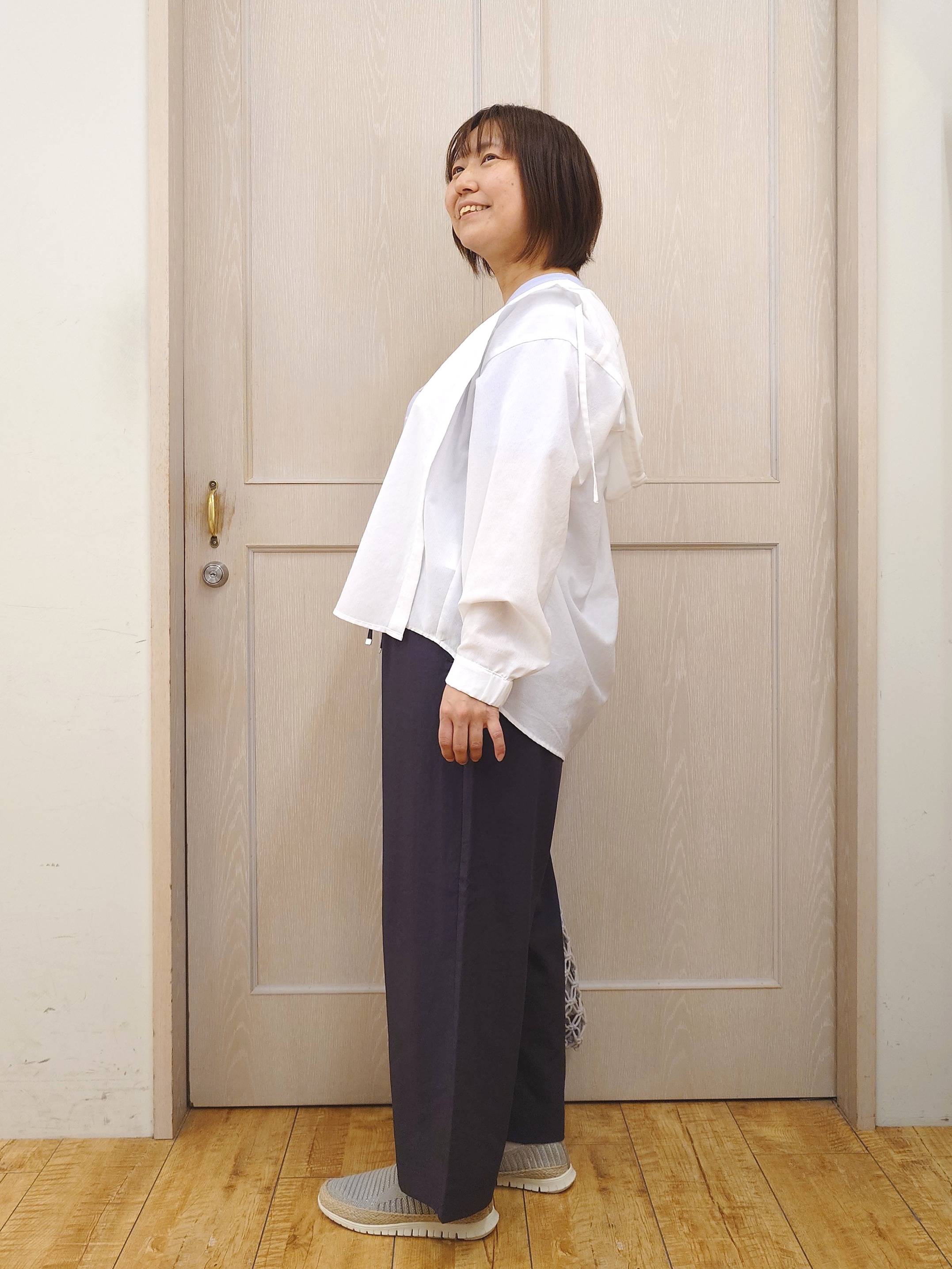 とろろさんの「SHOO･LA･RUE｜【さらり快適/洗濯機可/S-LL】UVカット機能付き ライトな着心地 ひんやりシャツパーカ」を使ったコーディネート