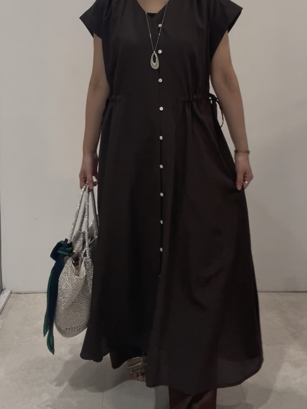 まどかさんの「UNTITLED｜グルカ風ベルトデザインワイドパンツ」を使ったコーディネート