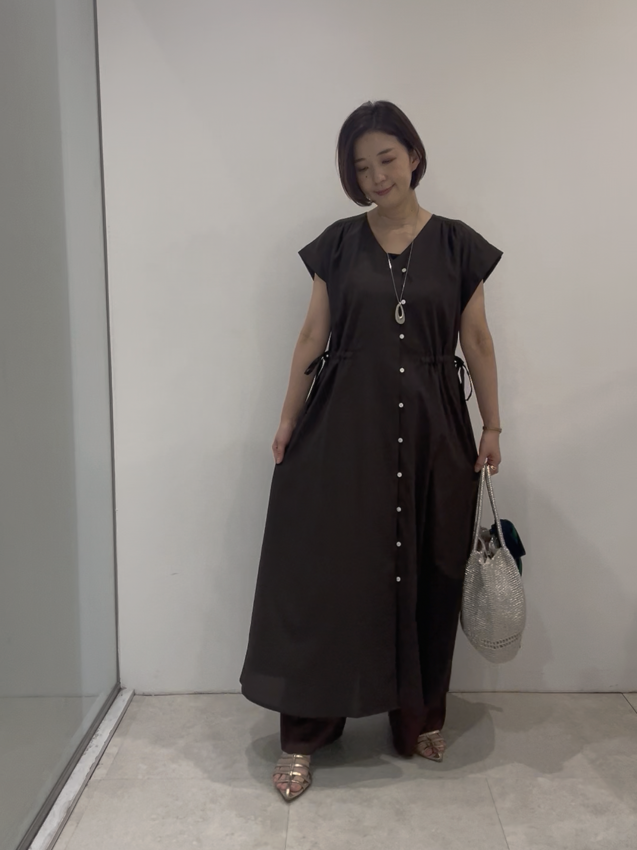 まどかさんの「UNTITLED｜グルカ風ベルトデザインワイドパンツ」を使ったコーディネート
