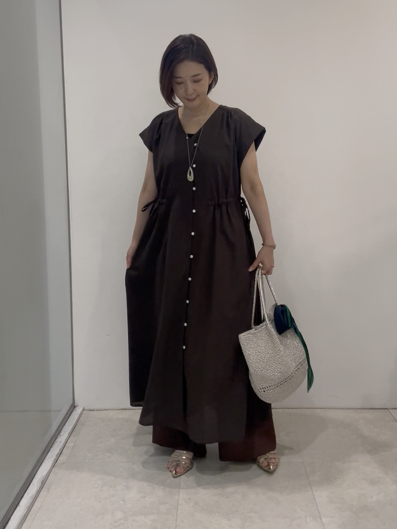 まどかさんの「UNTITLED｜グルカ風ベルトデザインワイドパンツ」を使ったコーディネート