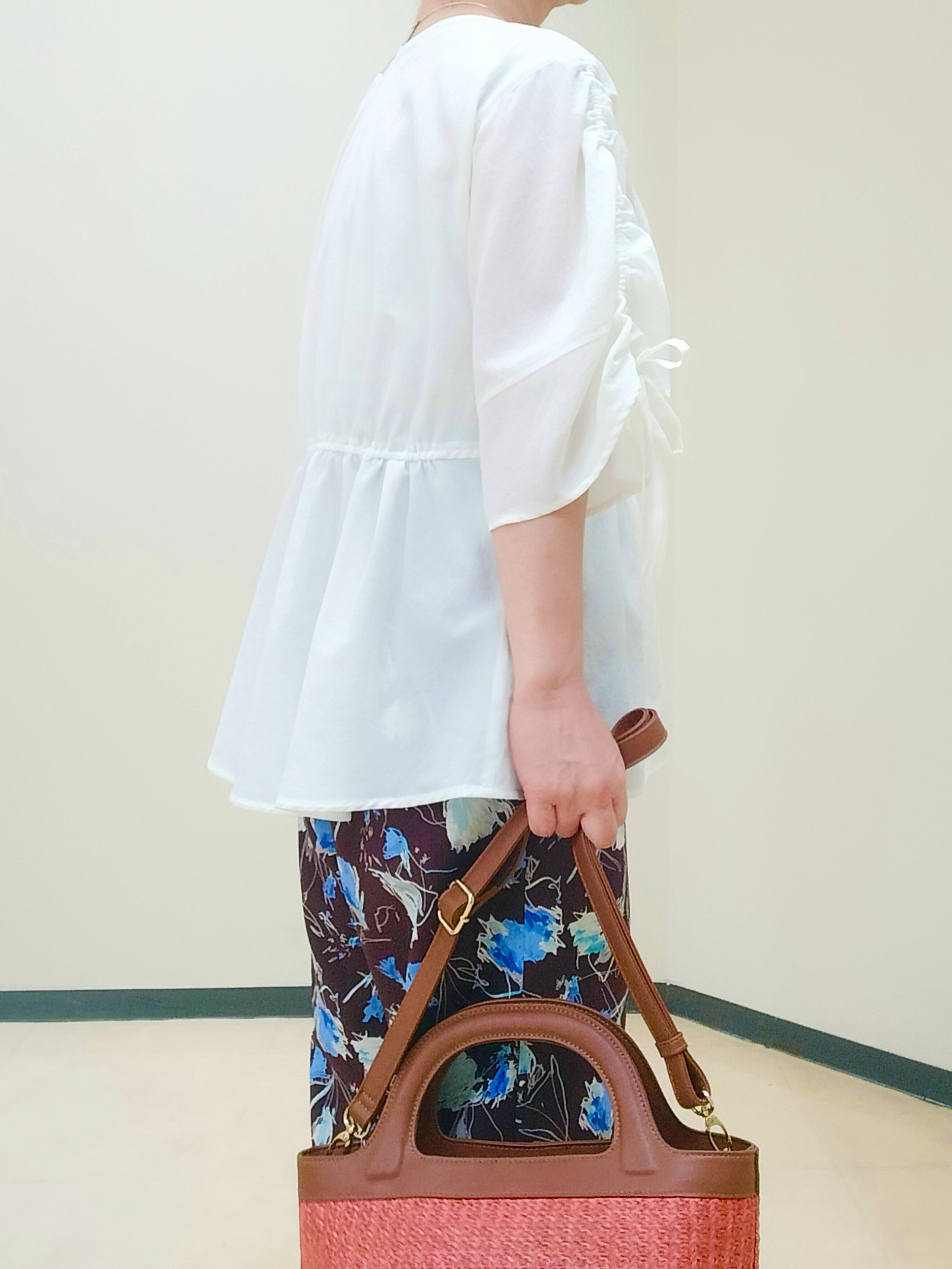 花さんの「Reflect｜【セットアップ可】ボタニカル調プリントワイドパンツ」を使ったコーディネート