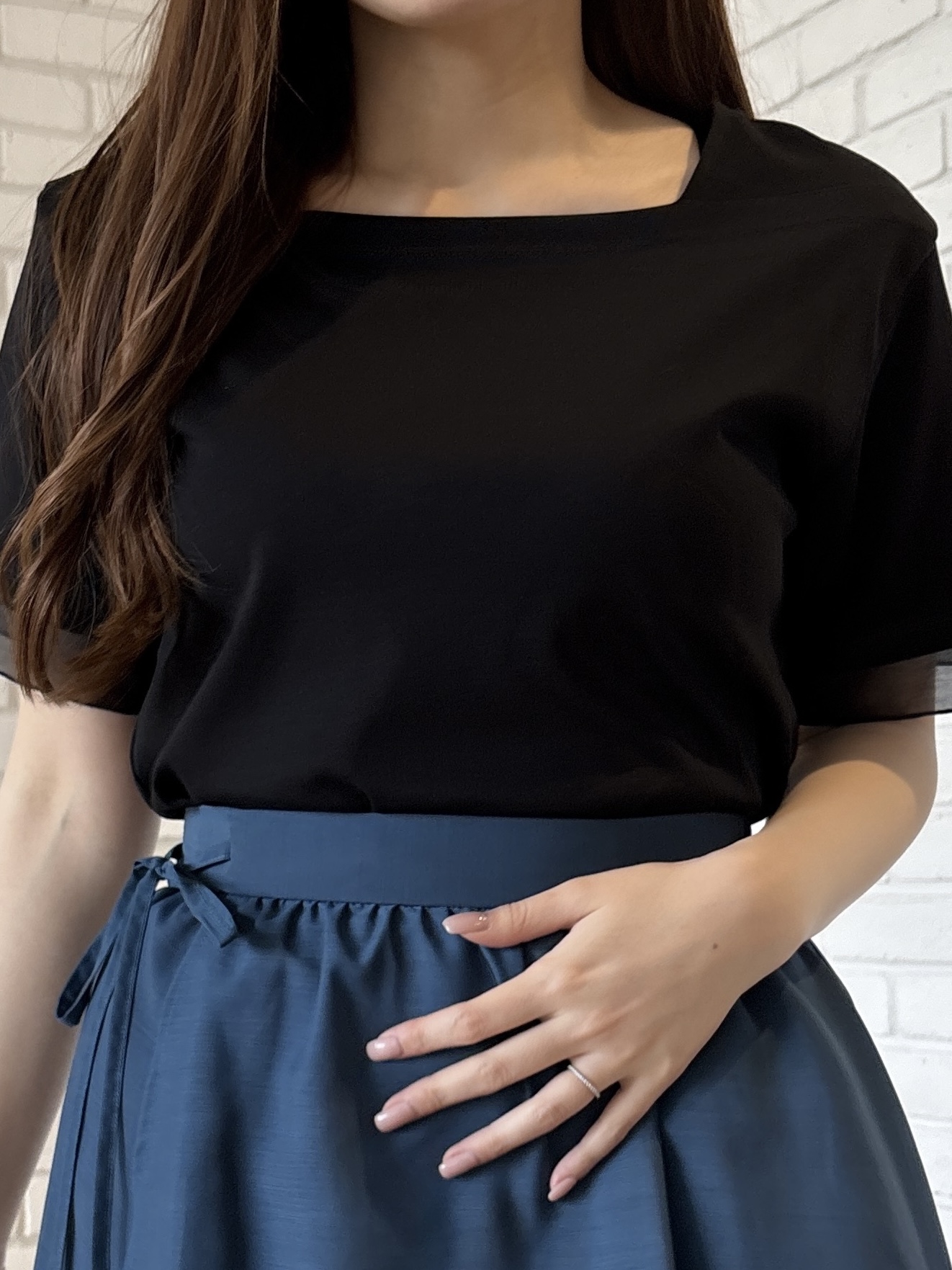 sayaさんの「grove｜【二の腕カバー/UVカット・ひんやり】袖口シアースクエアネックTシャツ」を使ったコーディネート