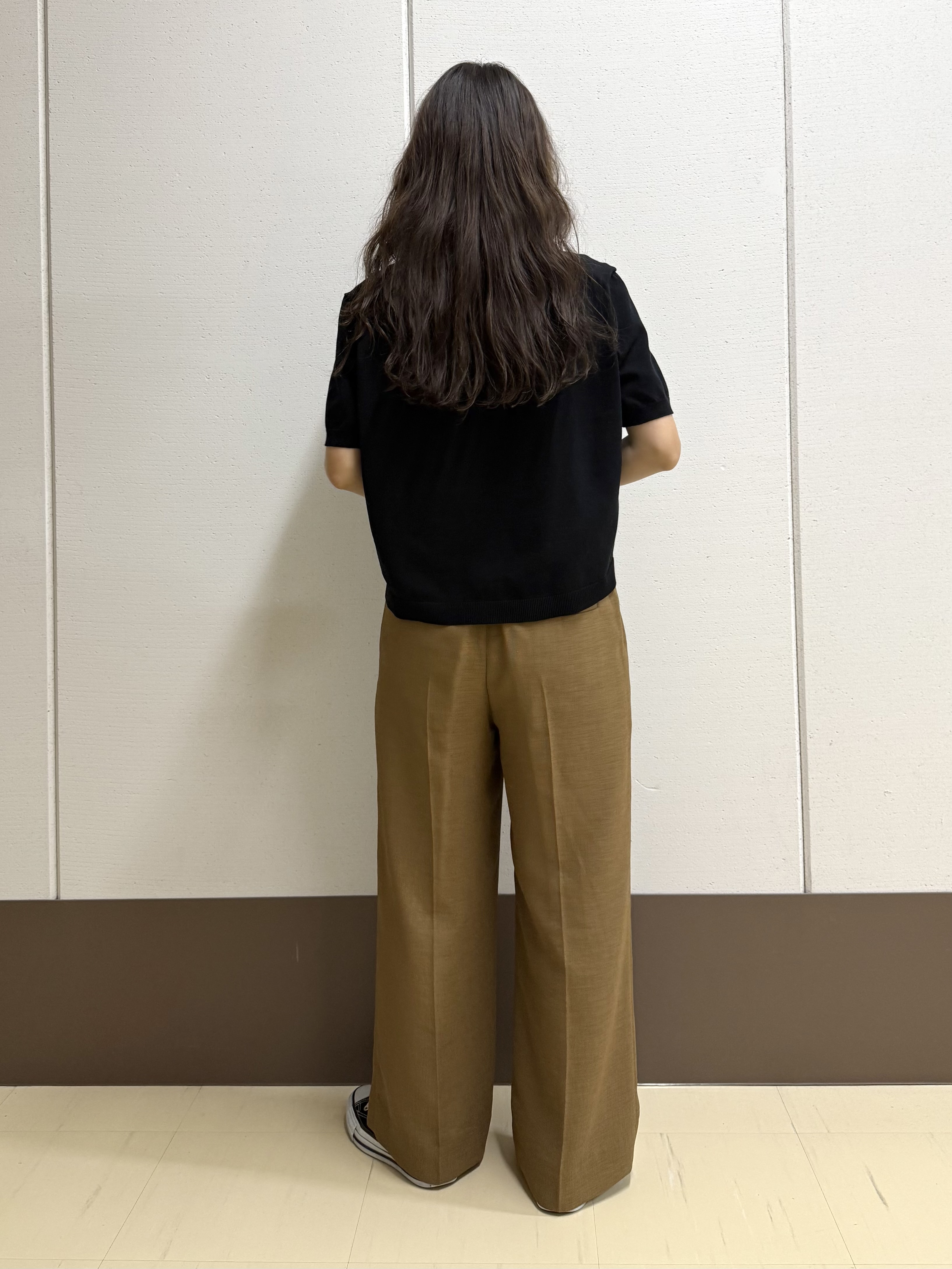mamiさんの「INDIVI｜【洗える／コットン】ドライタッチさらりポロ襟ニットT」を使ったコーディネート