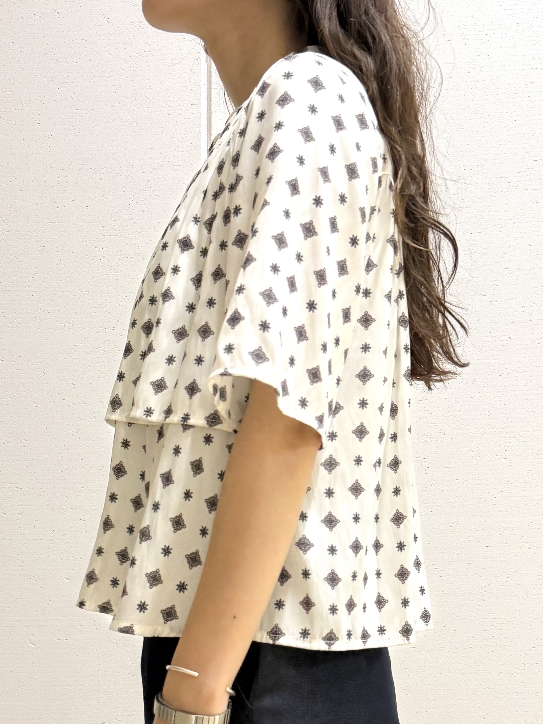 mamiさんの「INDIVI｜【洗える／UVケア／SETUP可能】デニムライクワイドパンツ」を使ったコーディネート