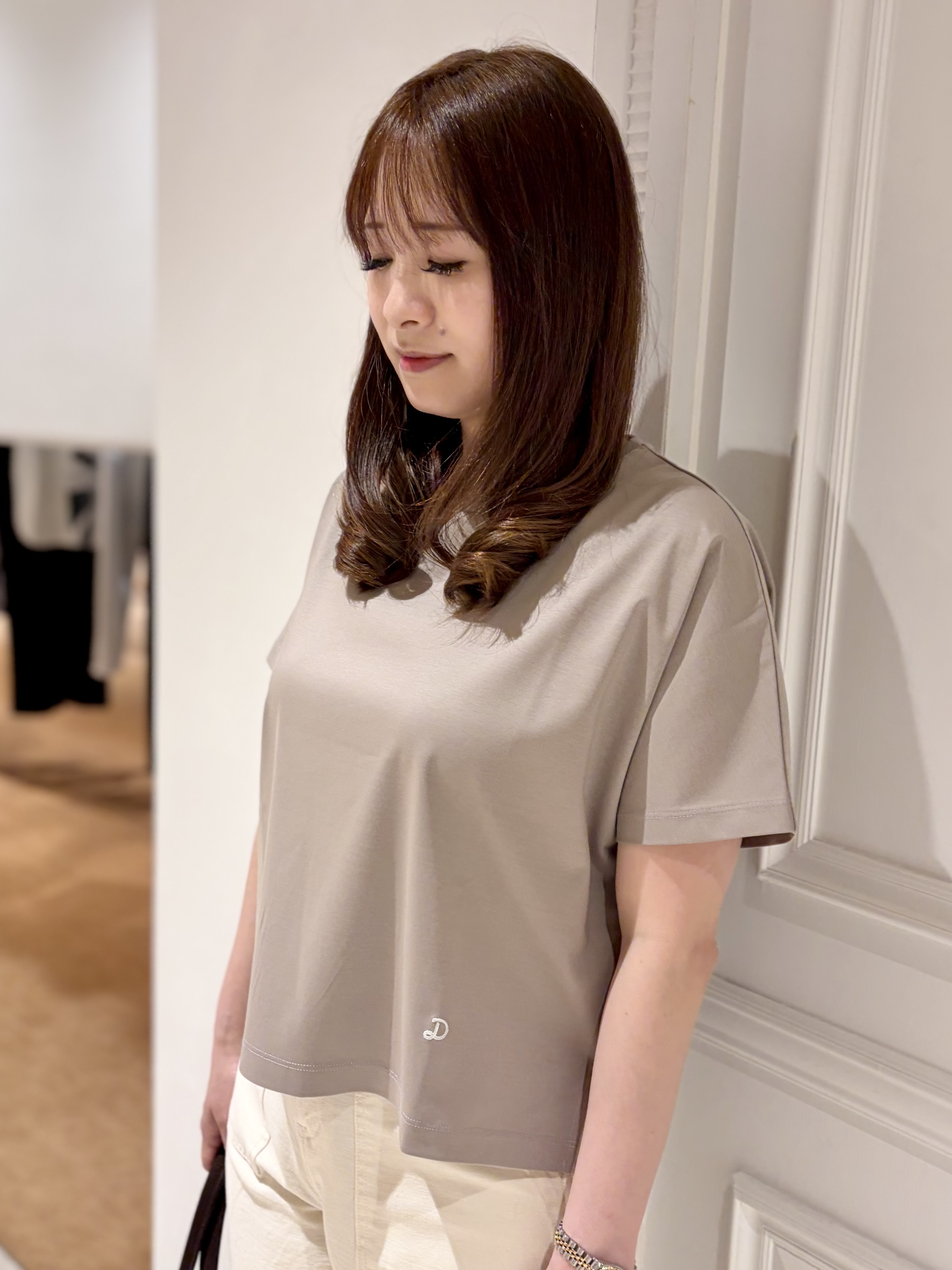 minowaさんの「DRESSTERIOR｜【接触冷感／抗菌防臭／消臭】アイスクリアコットンドルマンTシャツ」を使ったコーディネート