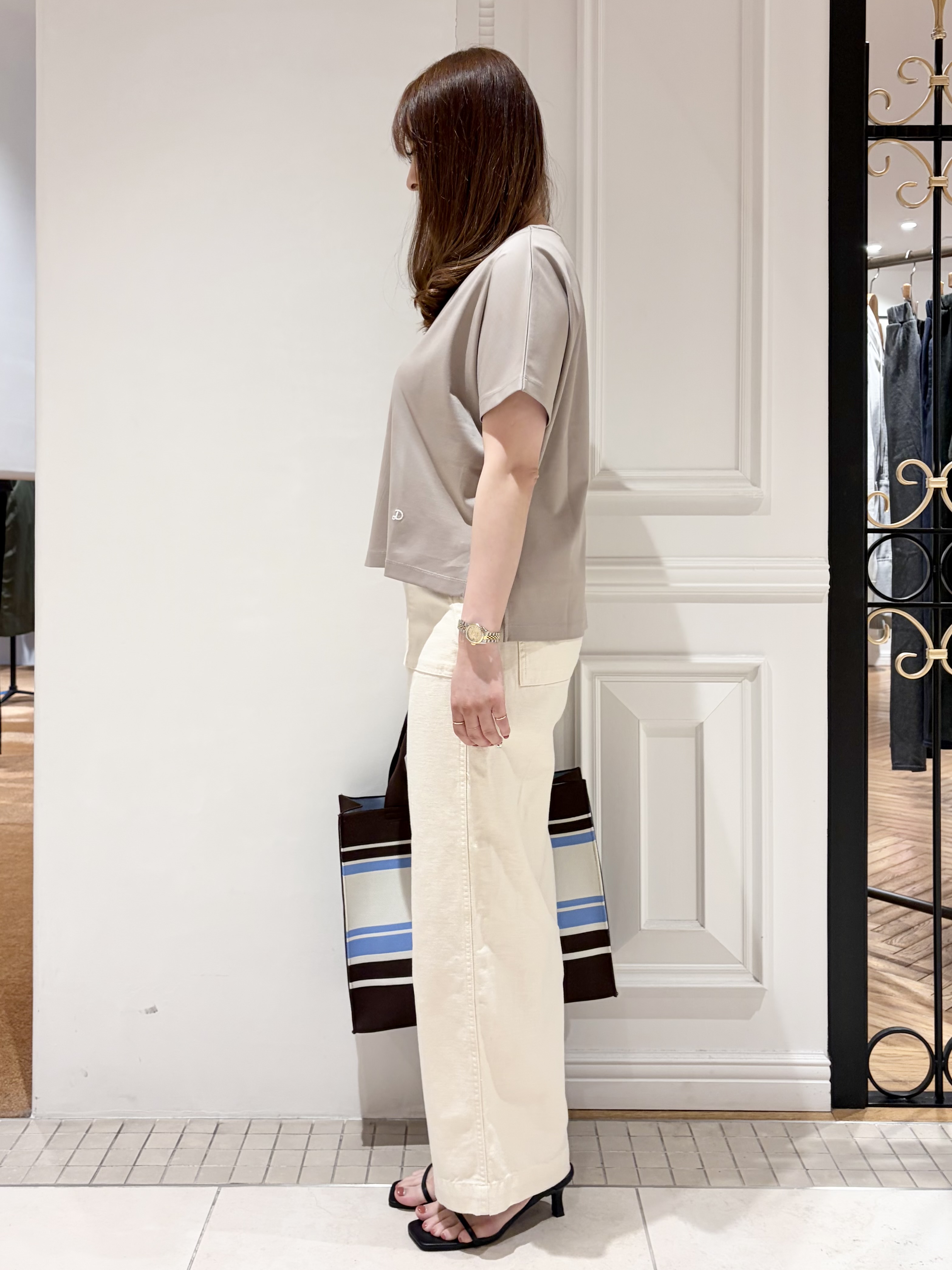 minowaさんの「DRESSTERIOR｜【接触冷感／抗菌防臭／消臭】アイスクリアコットンドルマンTシャツ」を使ったコーディネート