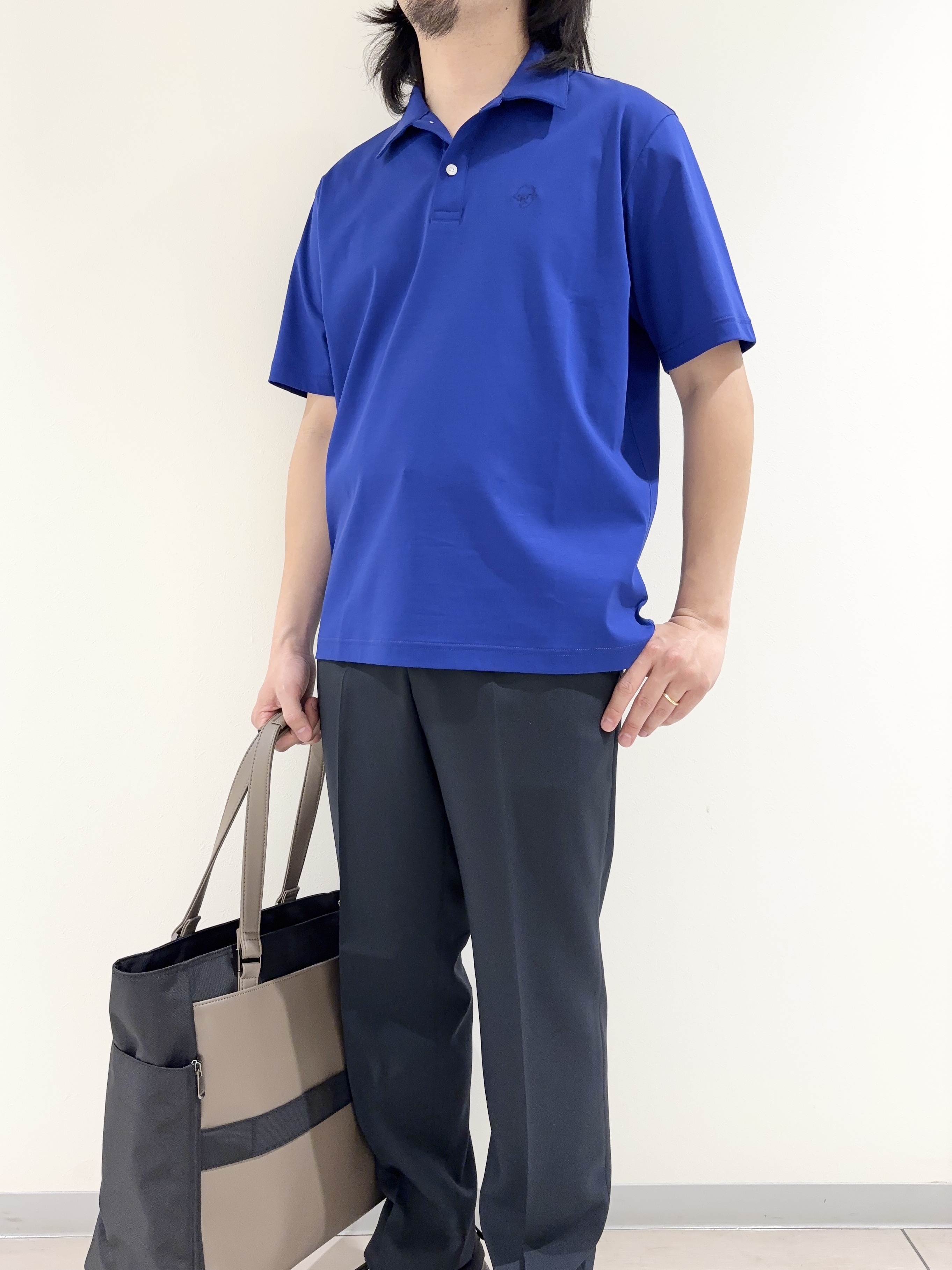 及川さんの「TAKEO KIKUCHI｜【接触冷感】アイスクリアコットン ワンポイント ポロシャツ」を使ったコーディネート